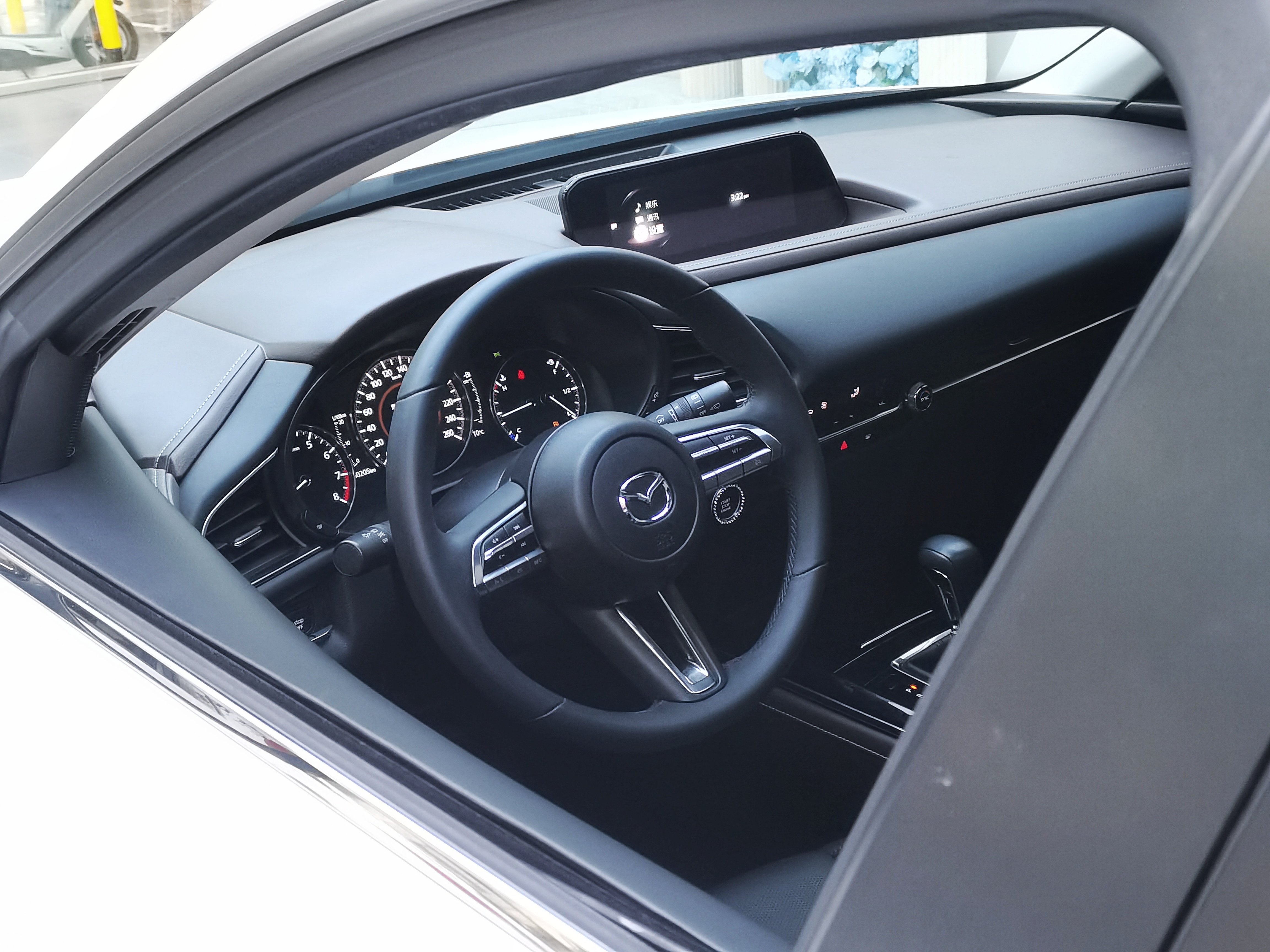 Mazda CX-30 2021 изображение автомобиля #10