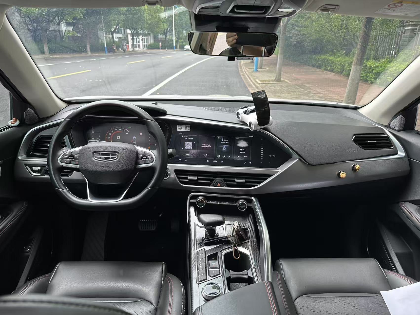 GEELY Tugella S 2022 car image #10