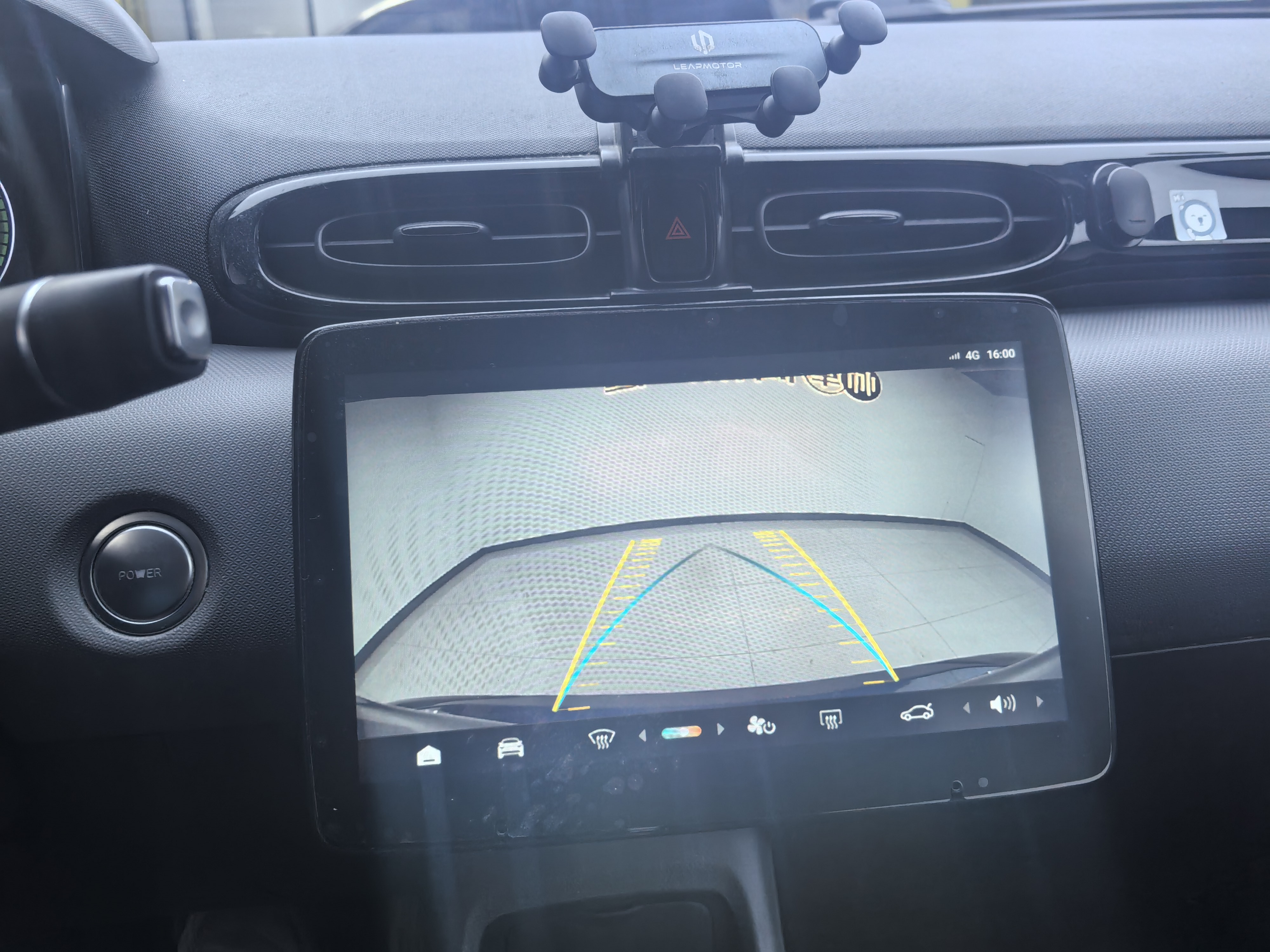 零跑汽车 零跑T03 2022 汽车图片 #10