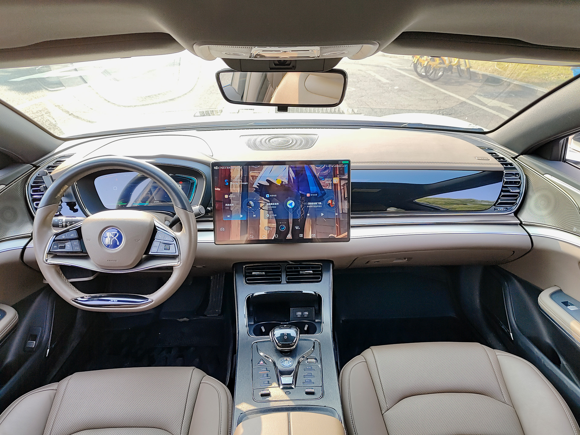 BYD Han 2022 car image #10