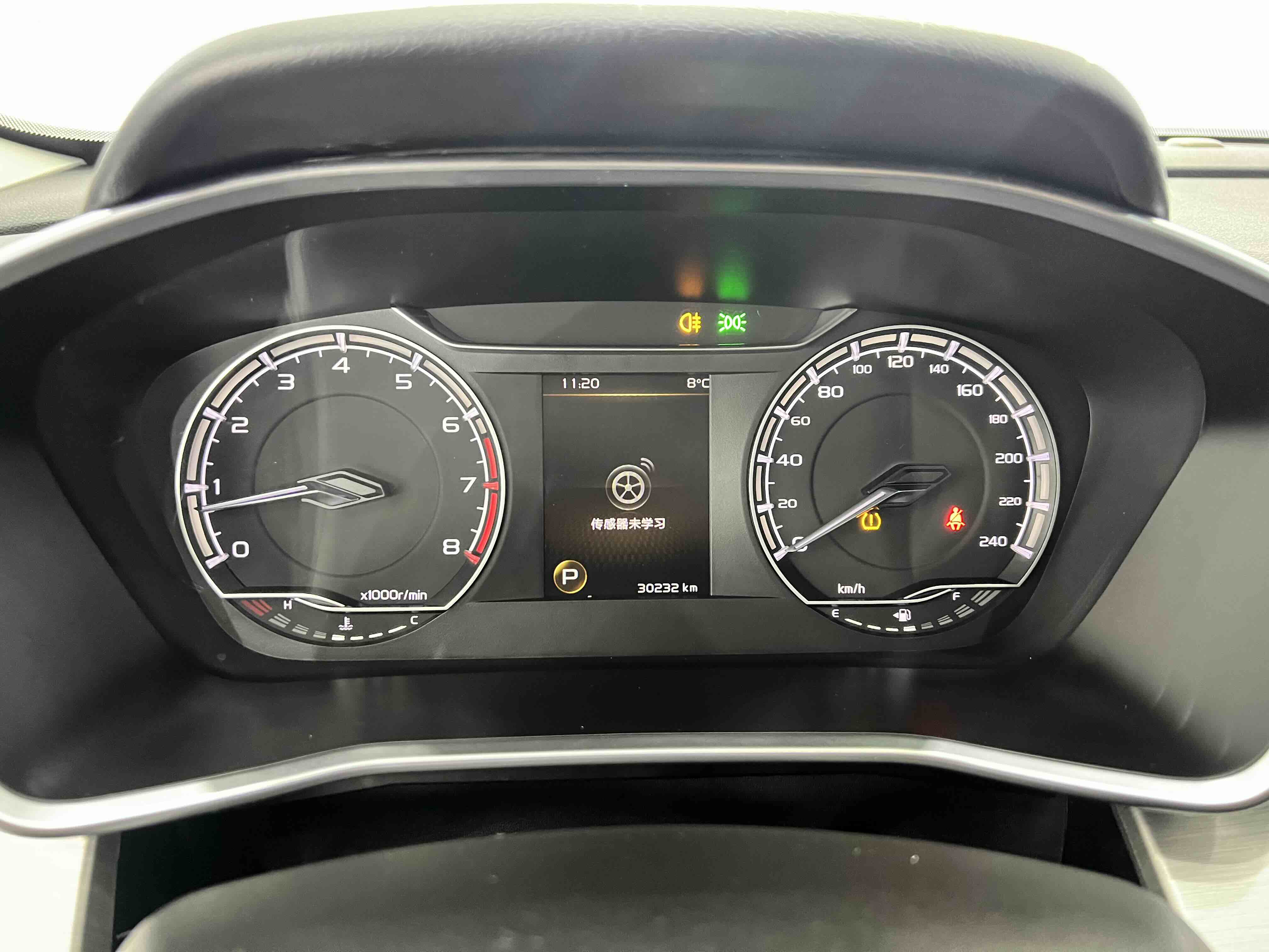 GEELY Coolray 2022 #10 GEELY Coolray 2022 car image #10