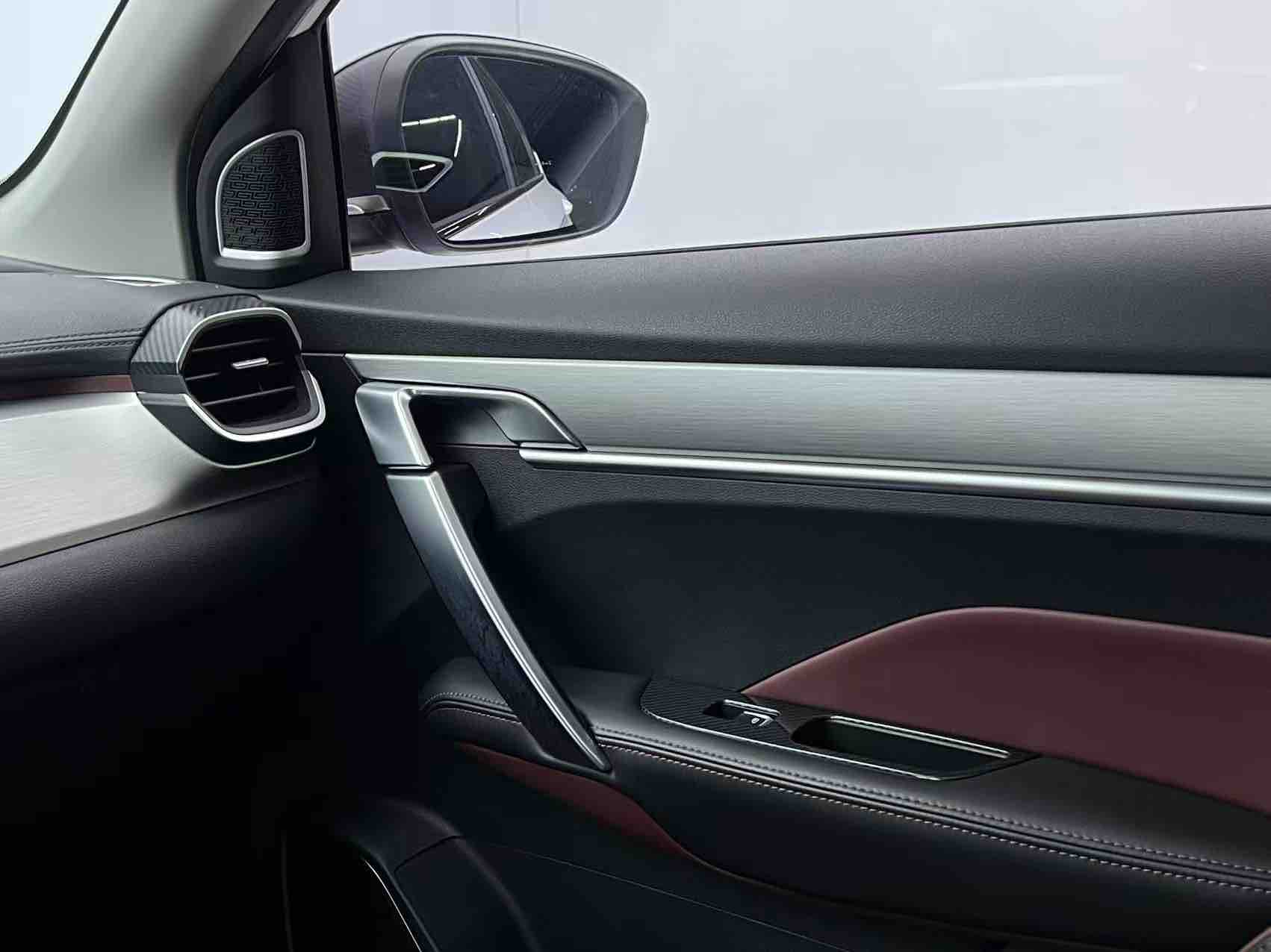 GEELY Coolray 2022 #10 GEELY Coolray 2022 car image #10
