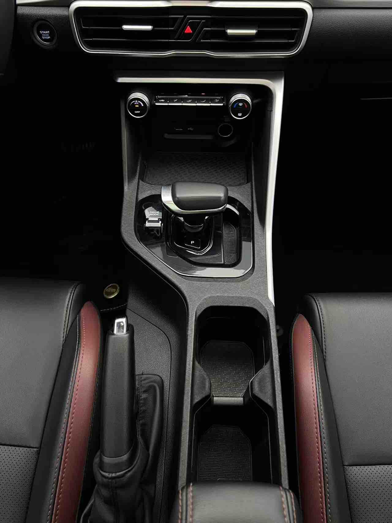GEELY Coolray 2021 #10 GEELY Coolray 2021 car image #10
