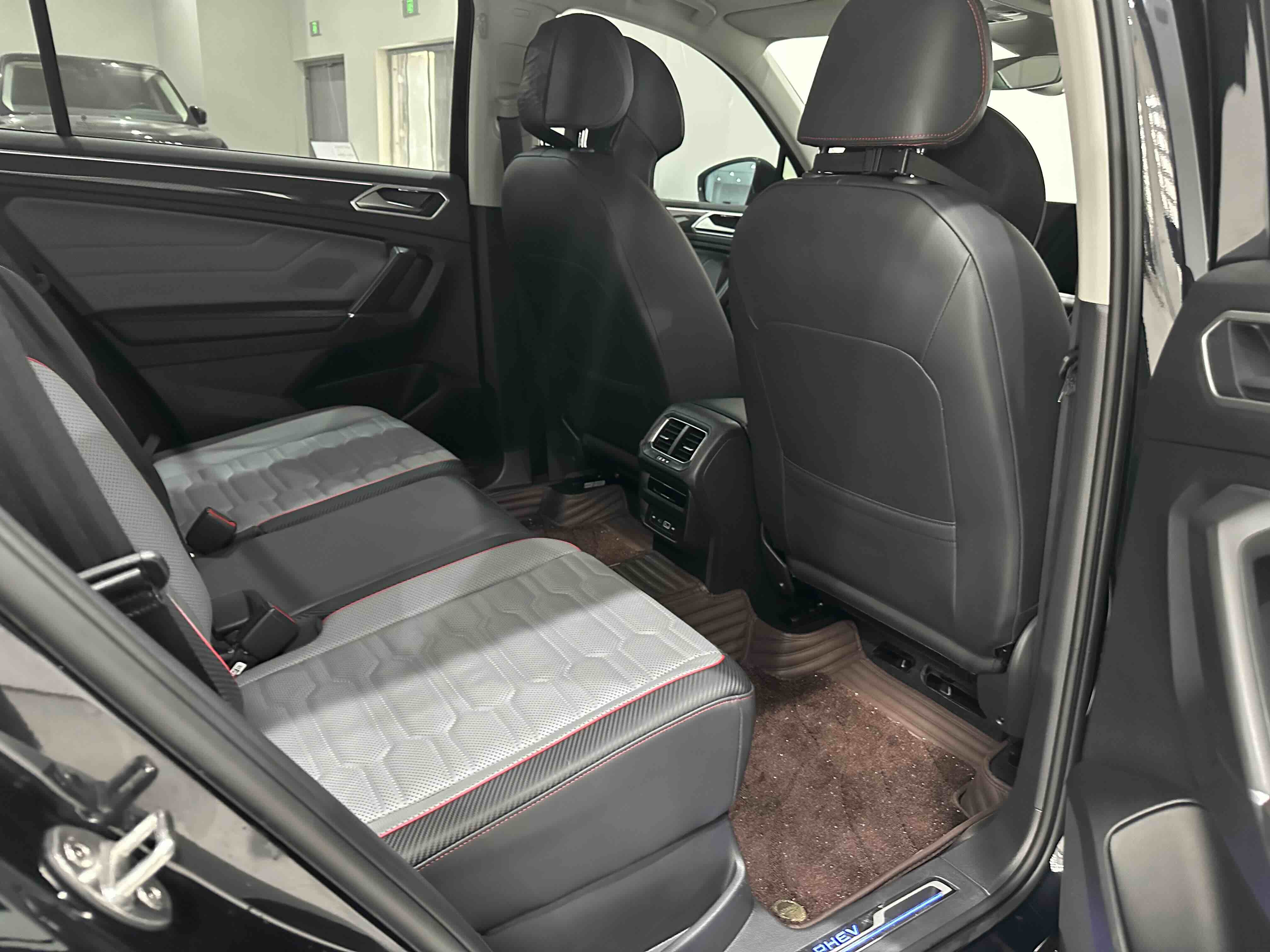 Volkswagen Tiguan L New Energy 2022 изображение автомобиля #10