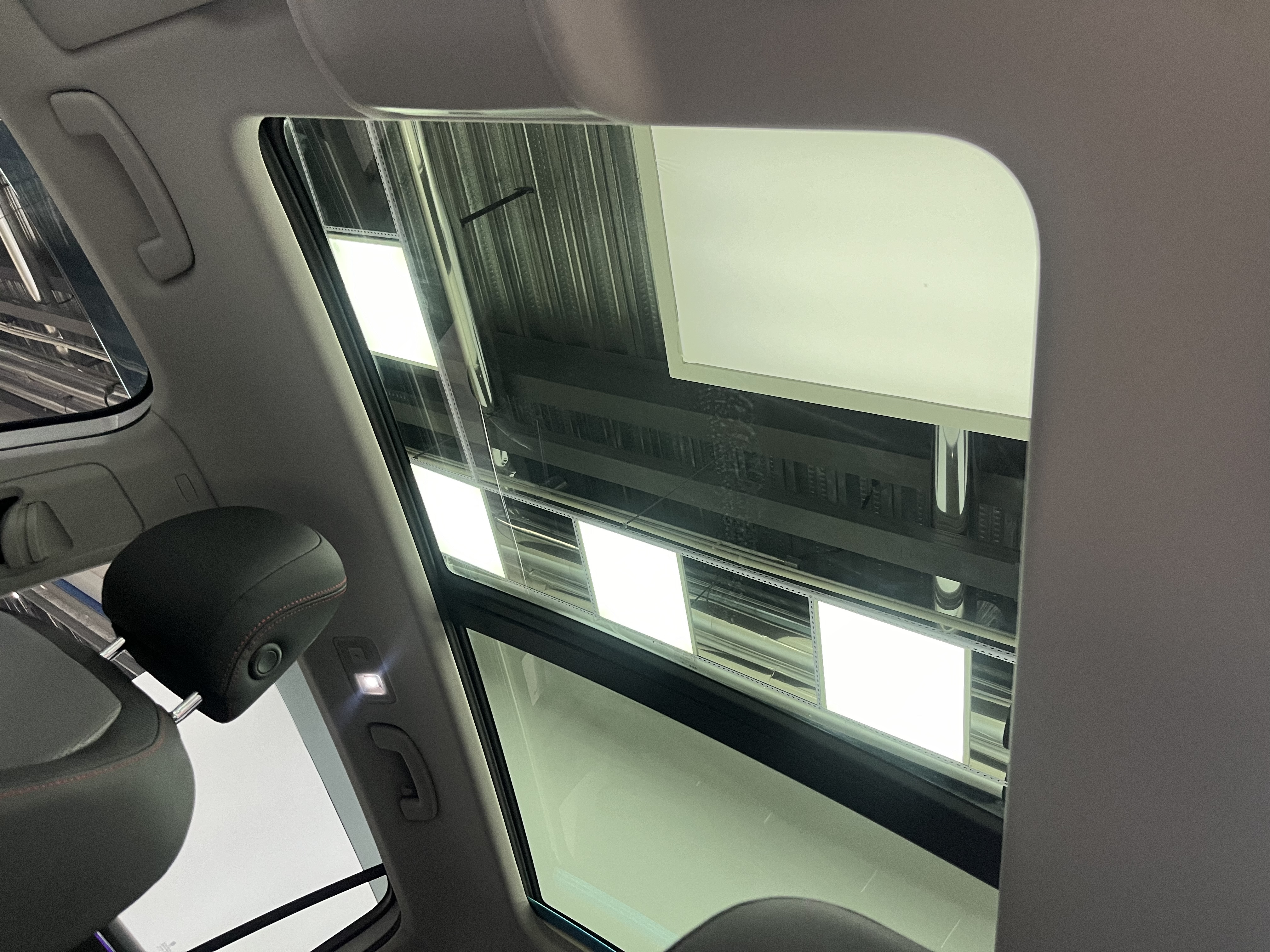 Volkswagen Tiguan L New Energy 2022 car image #10