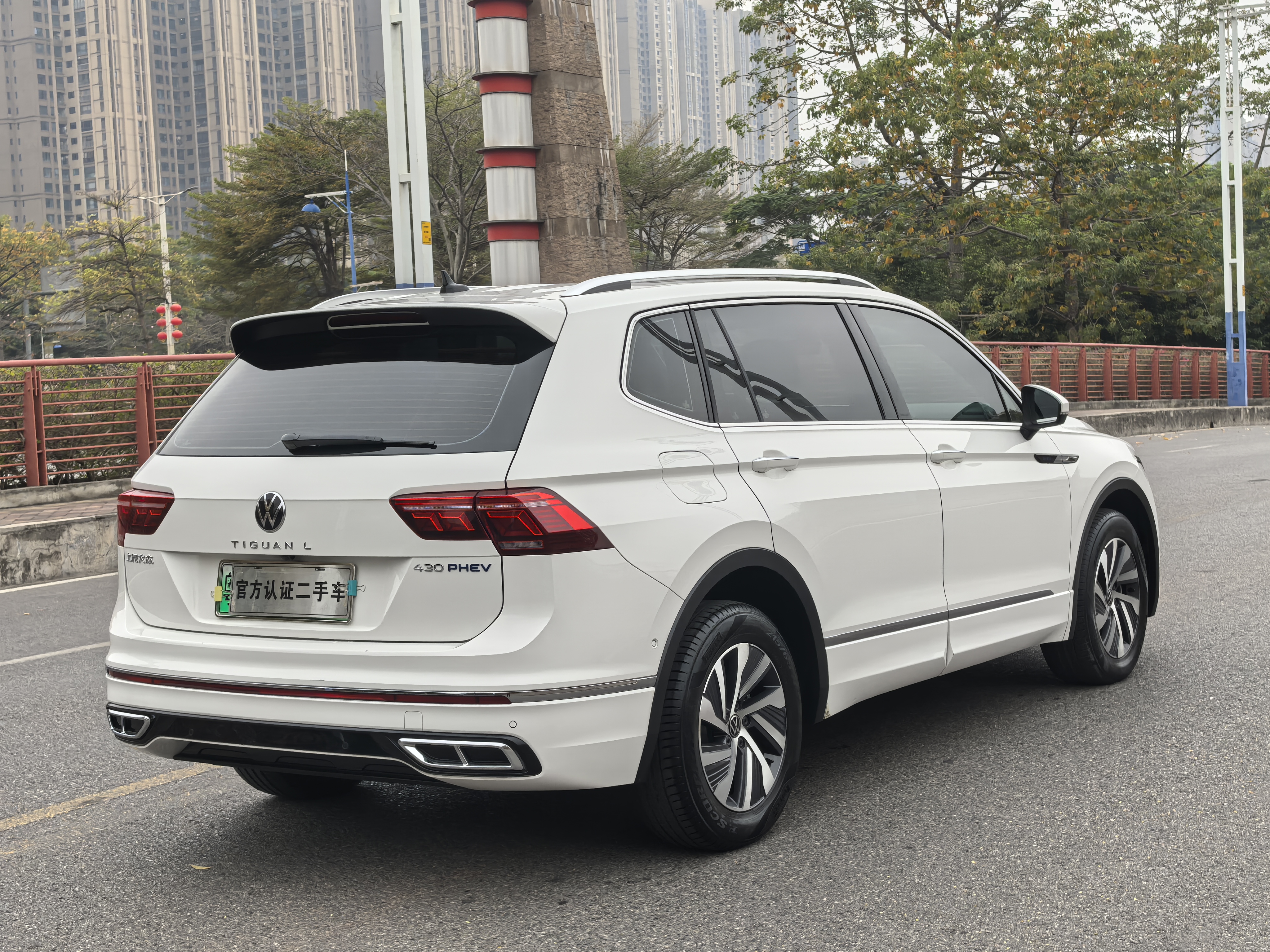 Volkswagen Tiguan L New Energy 2022 صورة سيارة #10