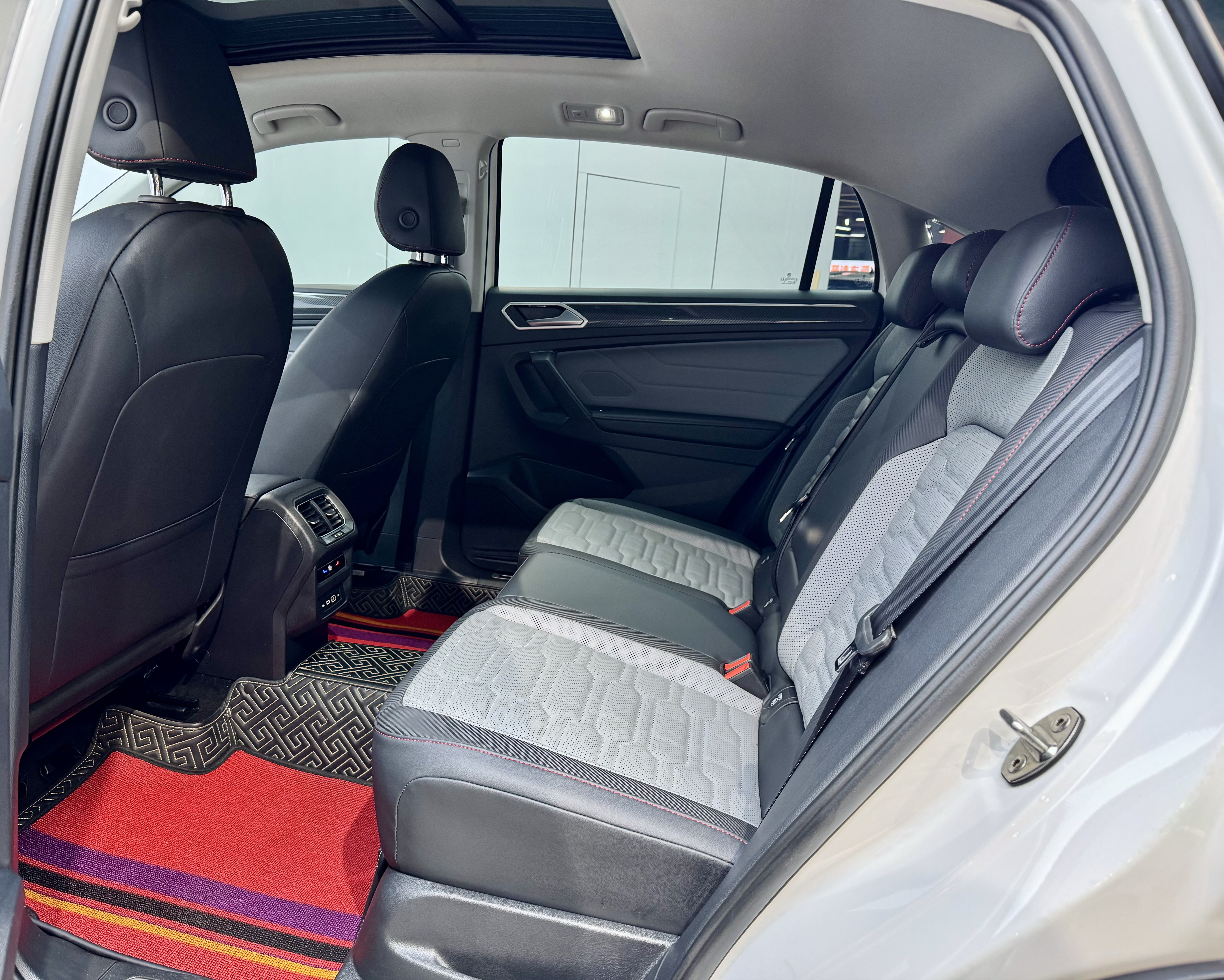 Volkswagen Tiguan X 2023 car image #10