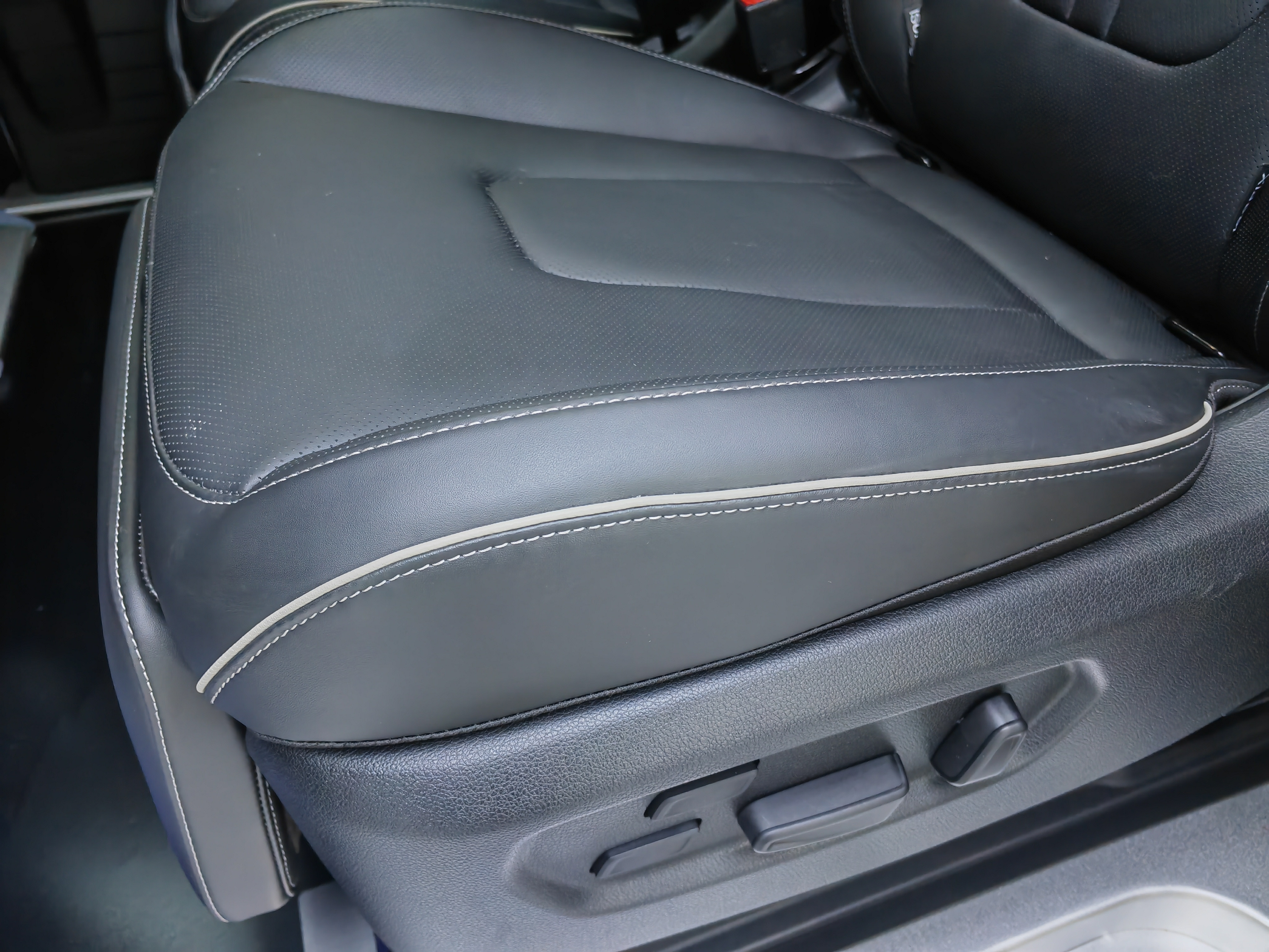 Hyundai Custo 2023 immagine di auto #10