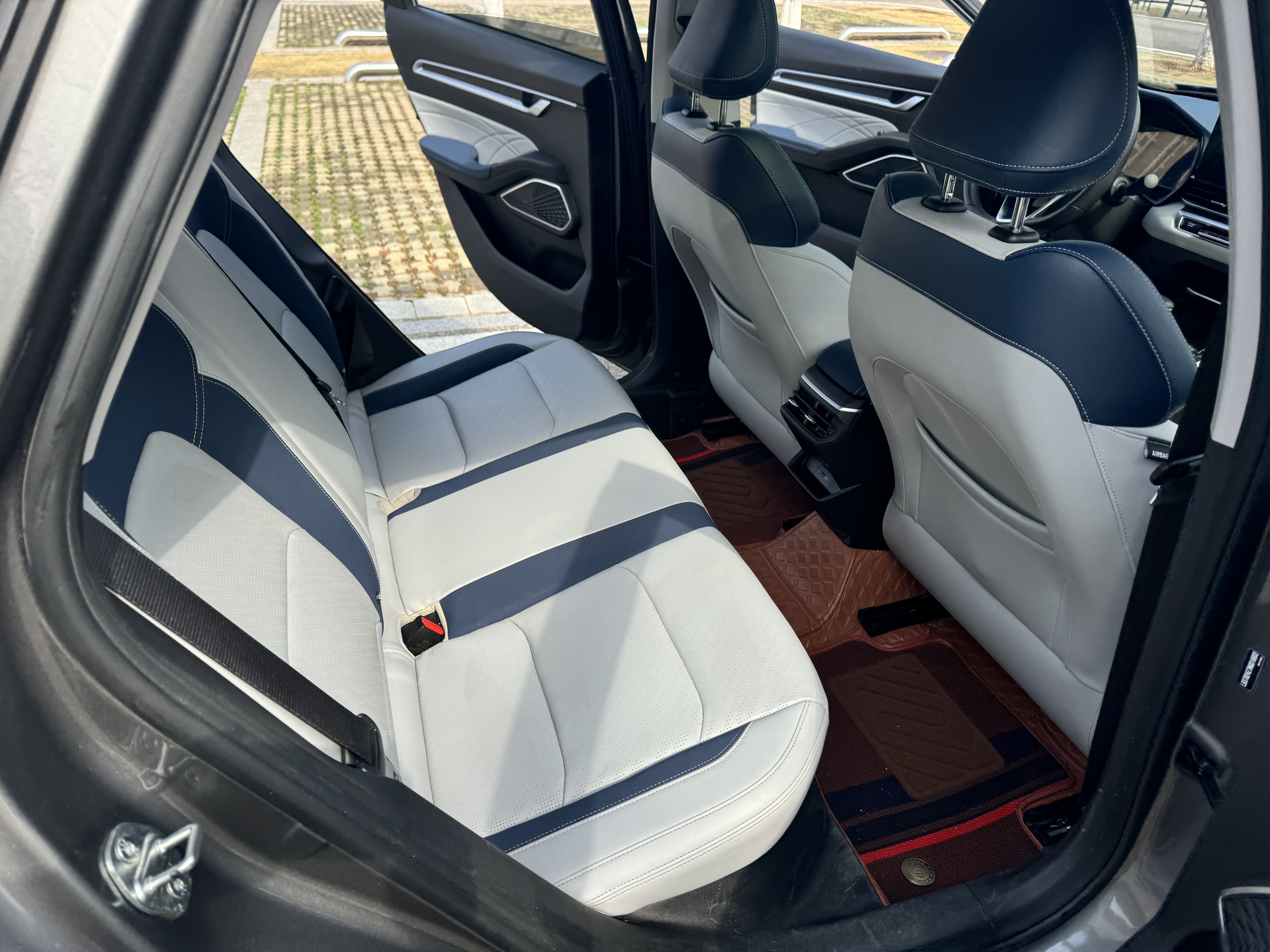 GEELY Emgrand 2022 #10 GEELY Emgrand 2022 car image #10