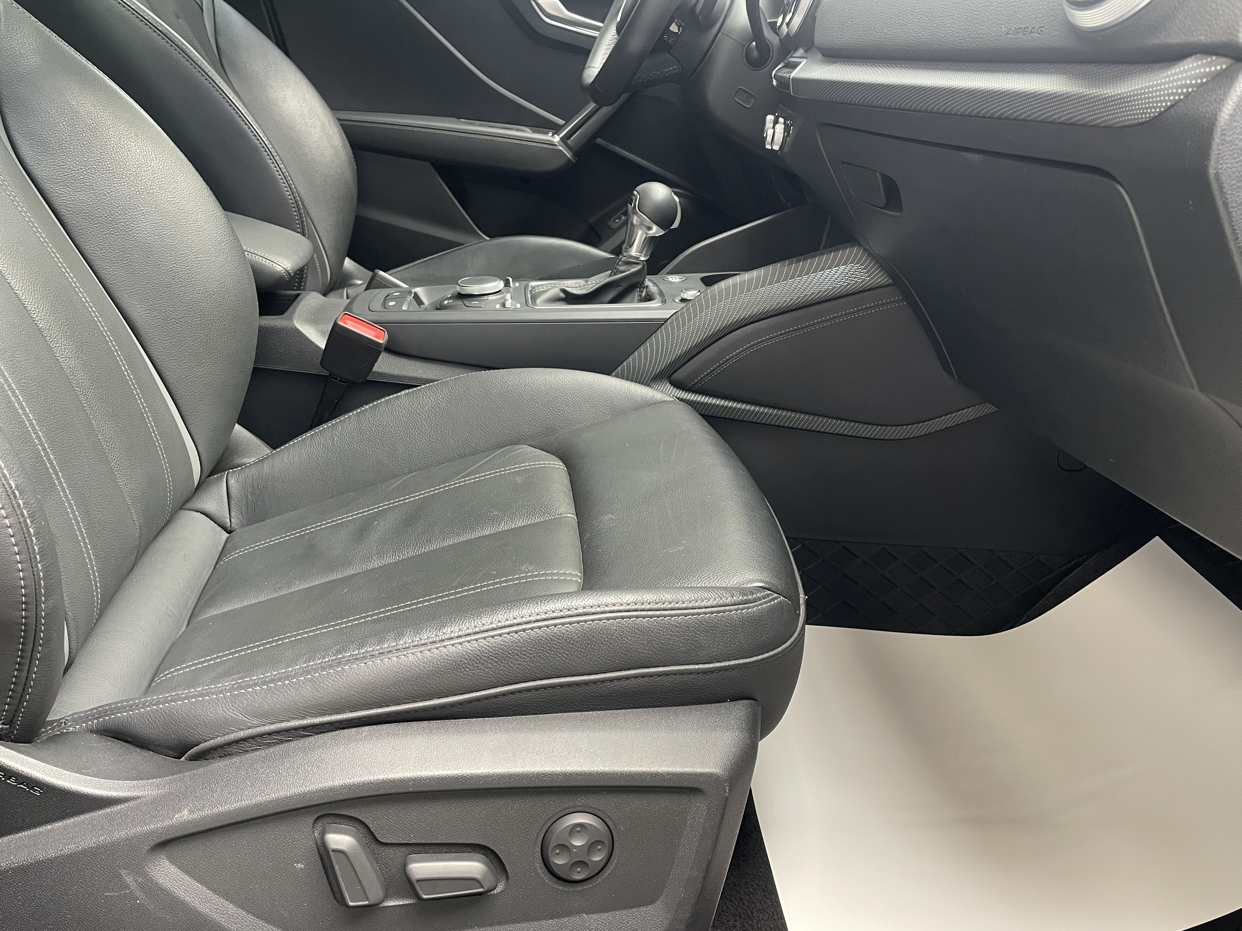 Q2L 2023 #10 Q2L 2023 car image #10