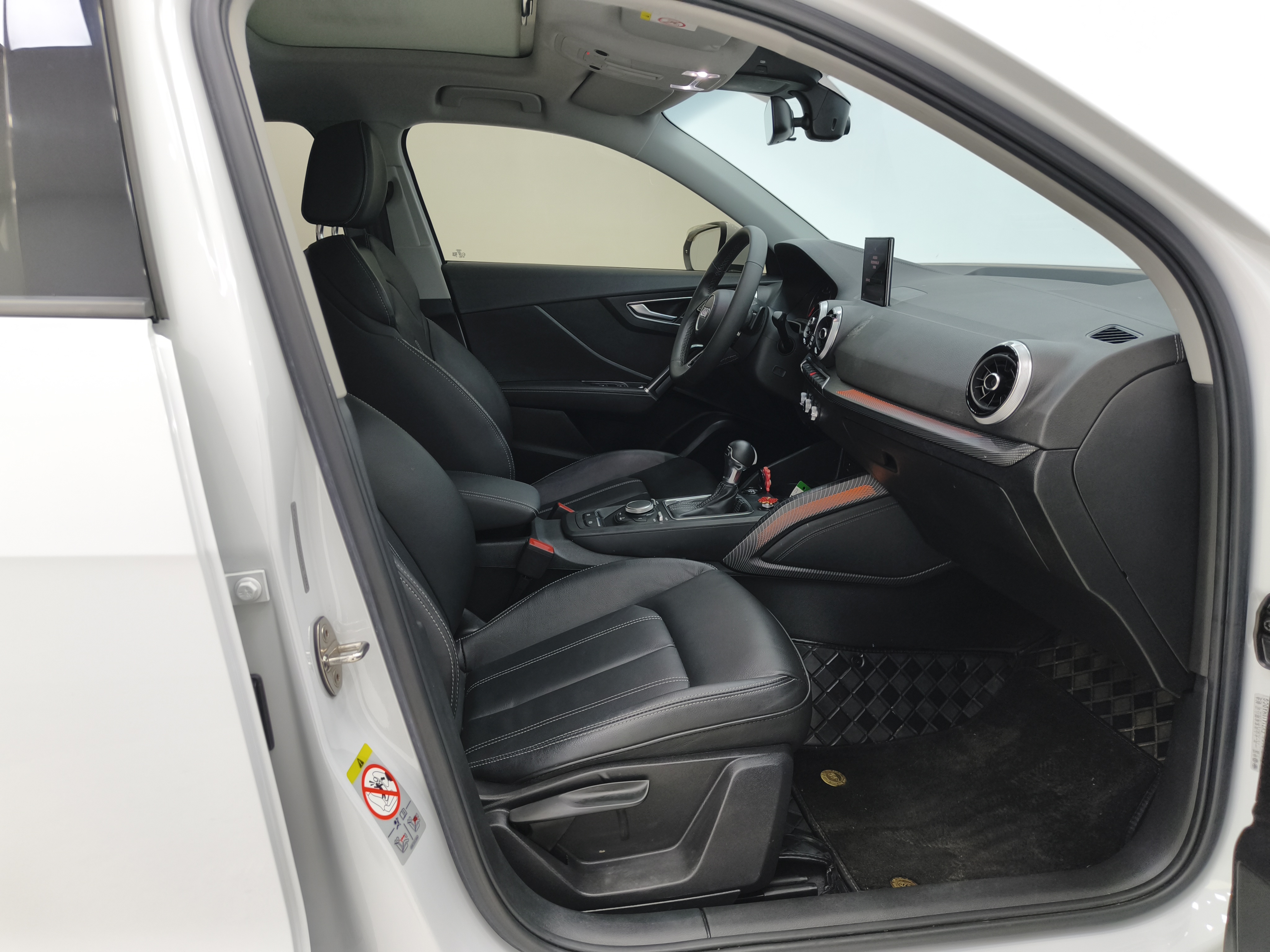 Q2L 2023 #10 Q2L 2023 immagine di auto #10