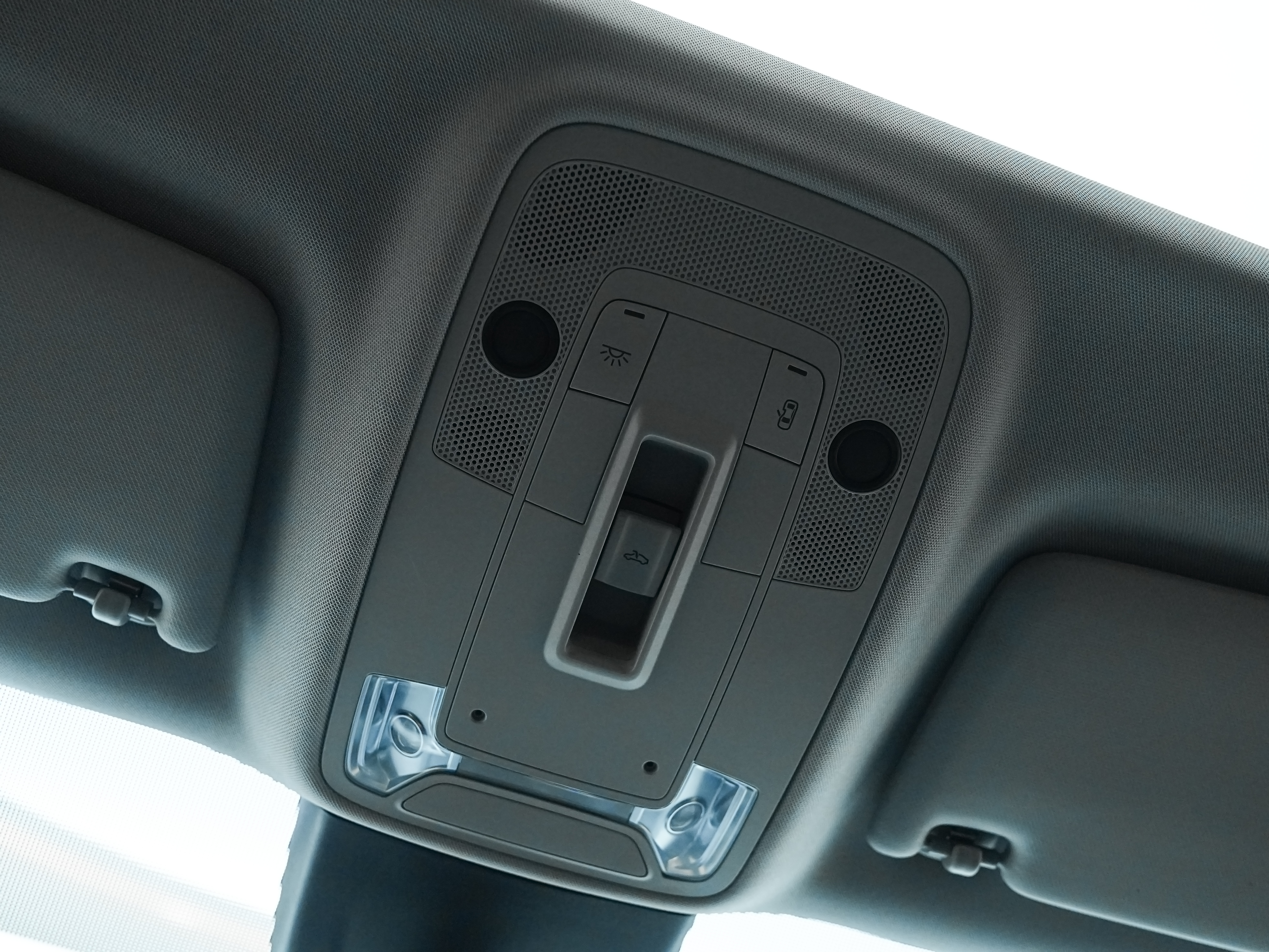 Q2L 2023 #10 Q2L 2023 car image #10