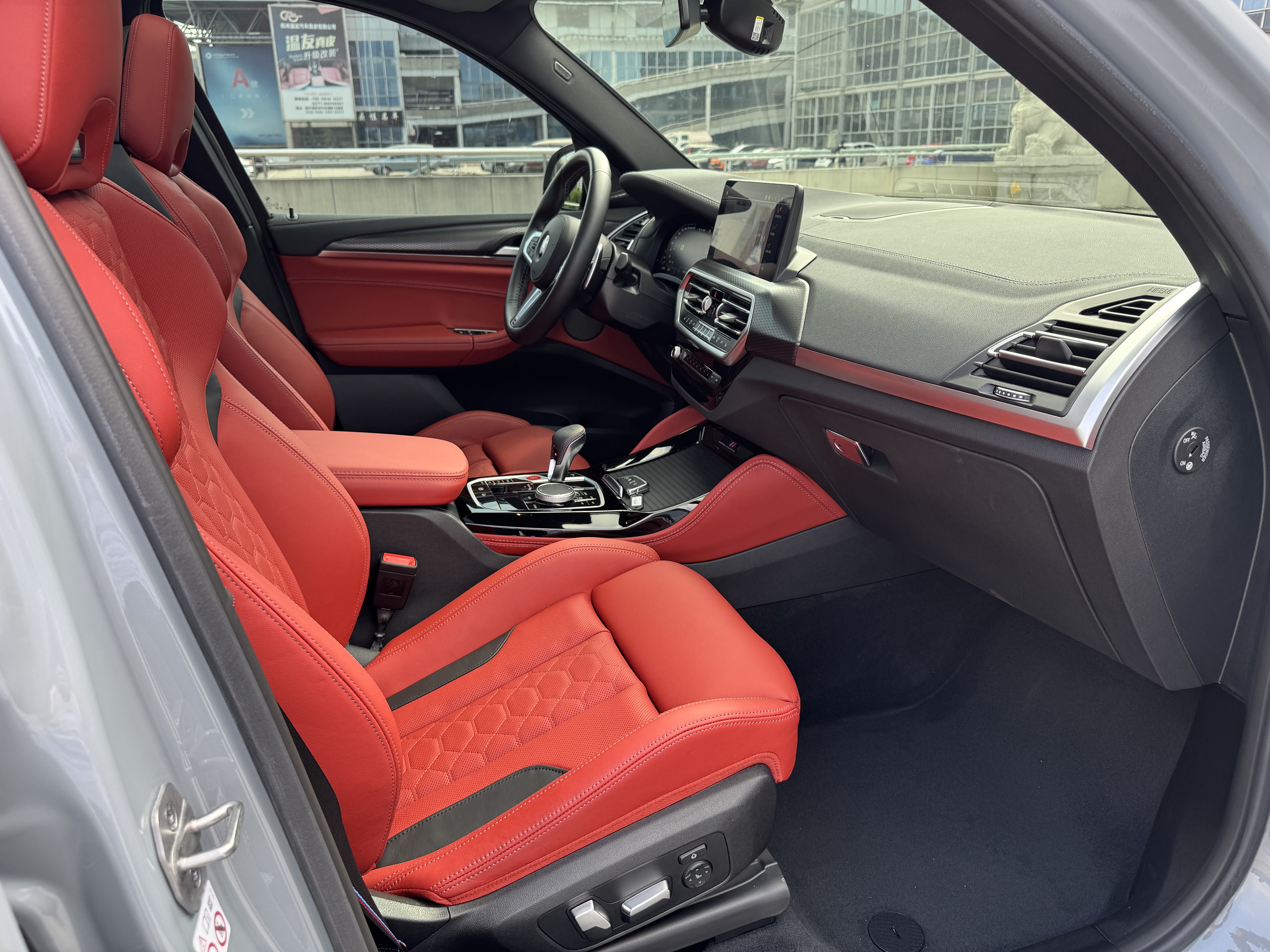 BMW X3 M 2024 #10 BMW X3 M 2024 صورة سيارة #10