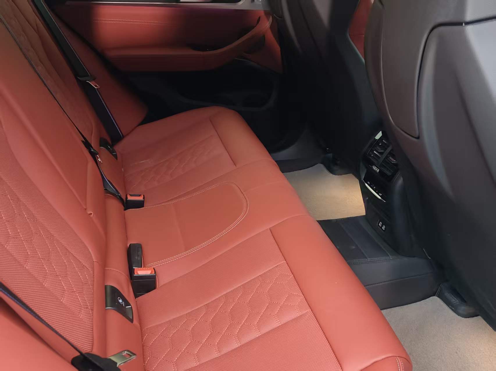 BMW X4 M 2025 car image #10