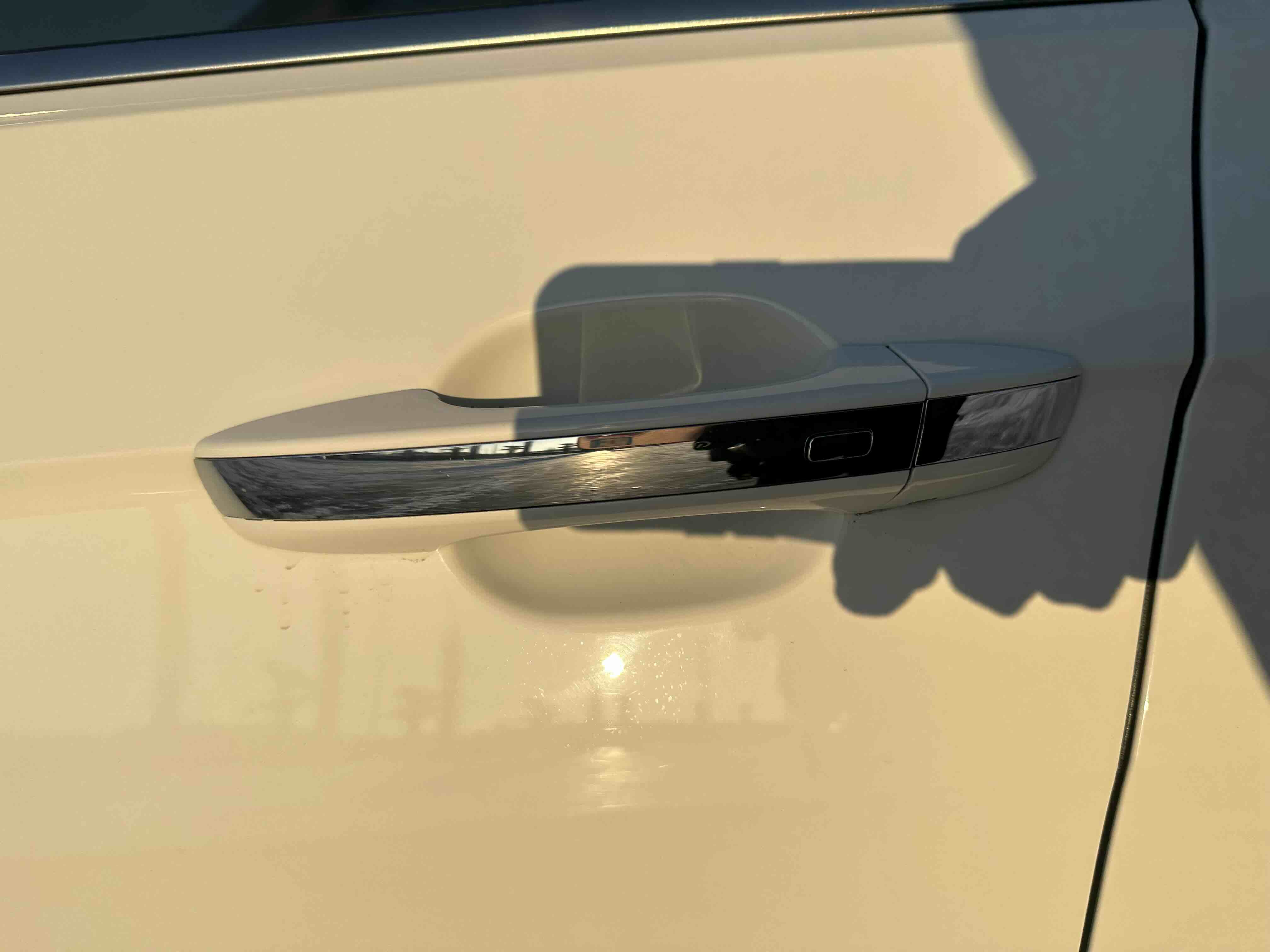 Volkswagen T-Cross 2022 car image #10