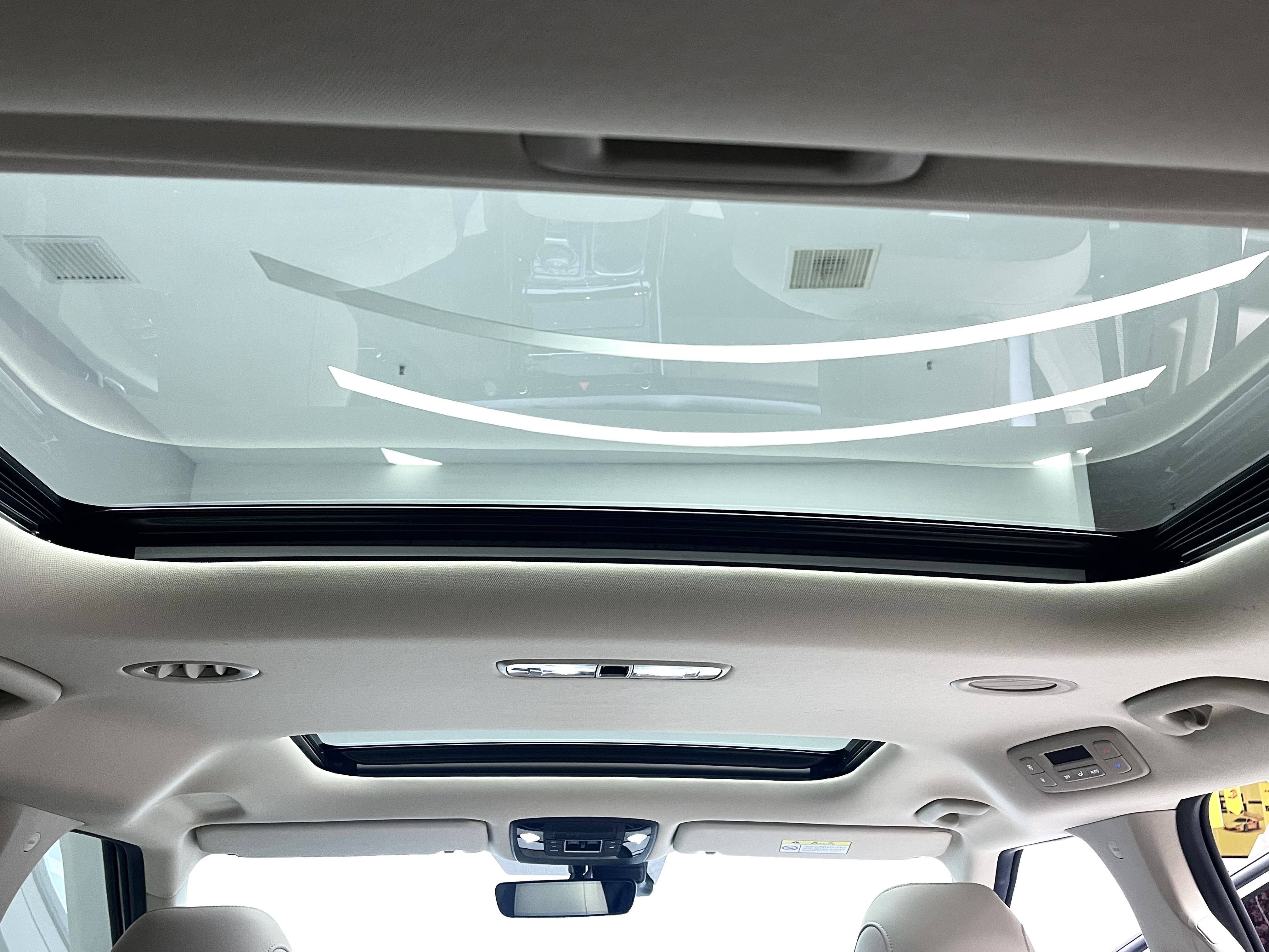 Kia Carnival 2024 immagine di auto #10