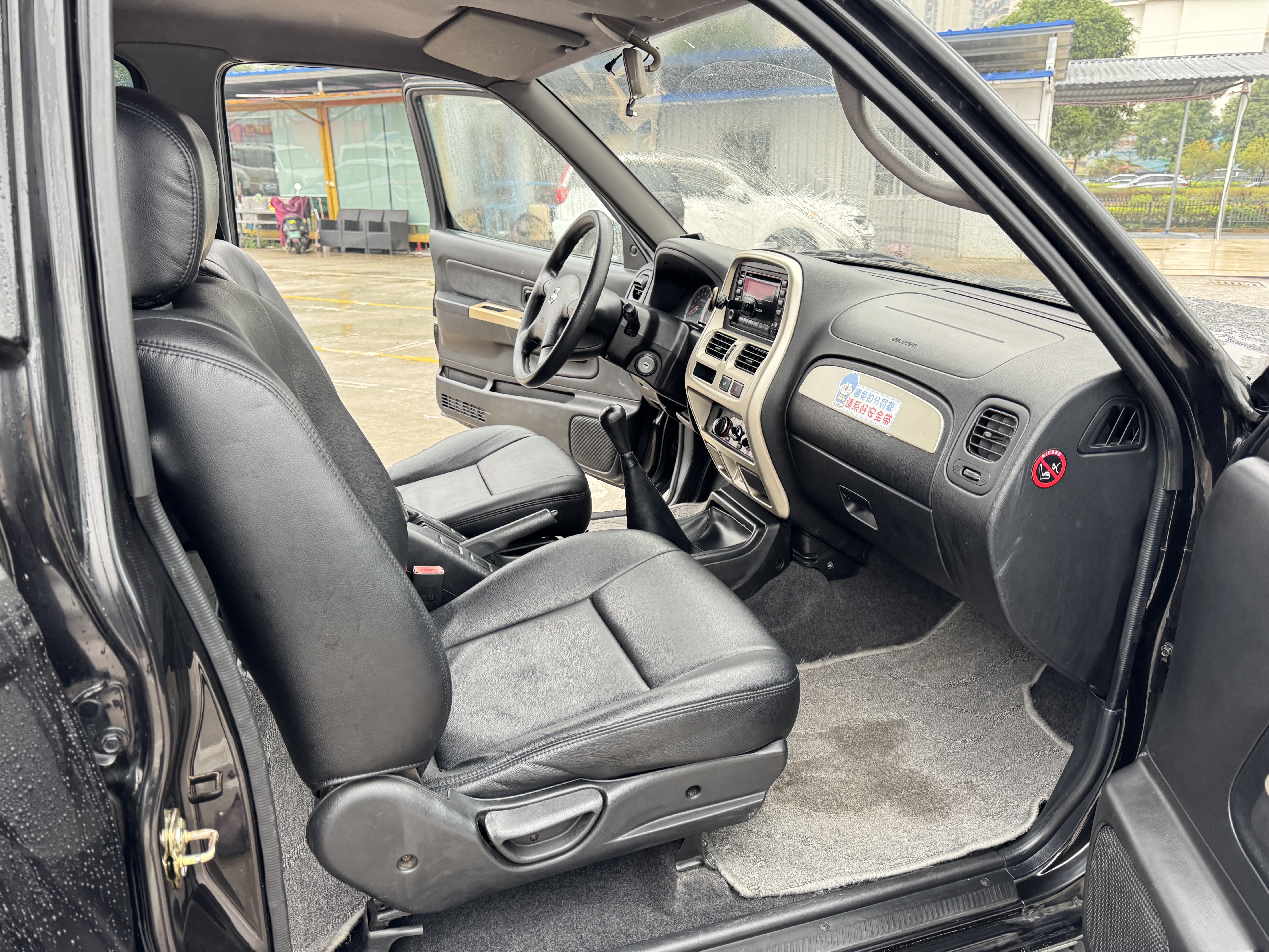 日产 日产帕拉丁 2010 汽车图片 #10