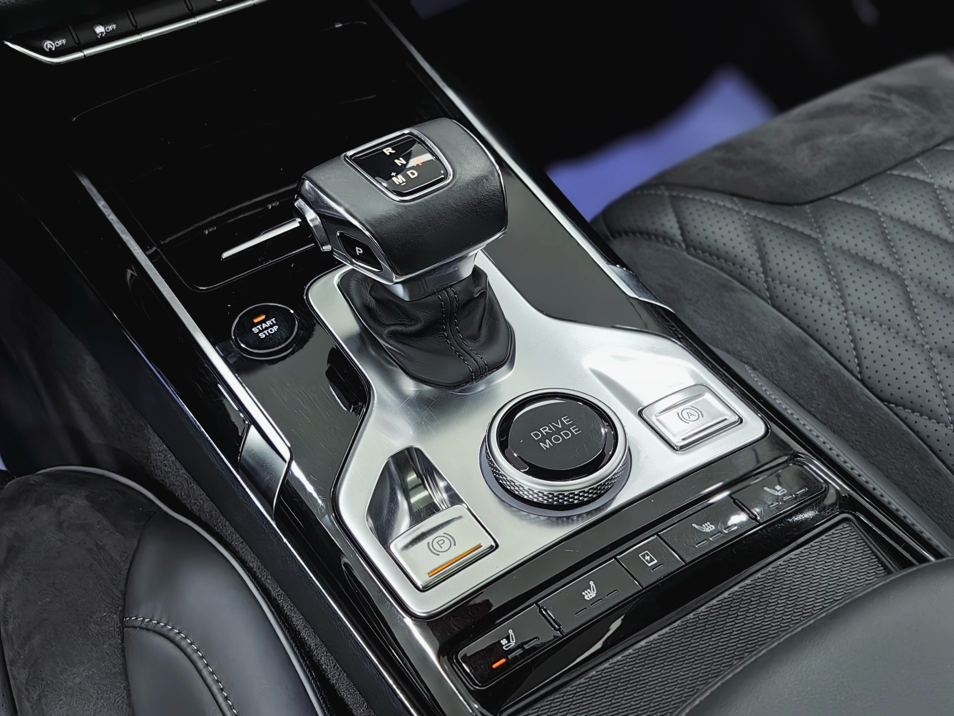 HongQi HS5 2022 car image #10