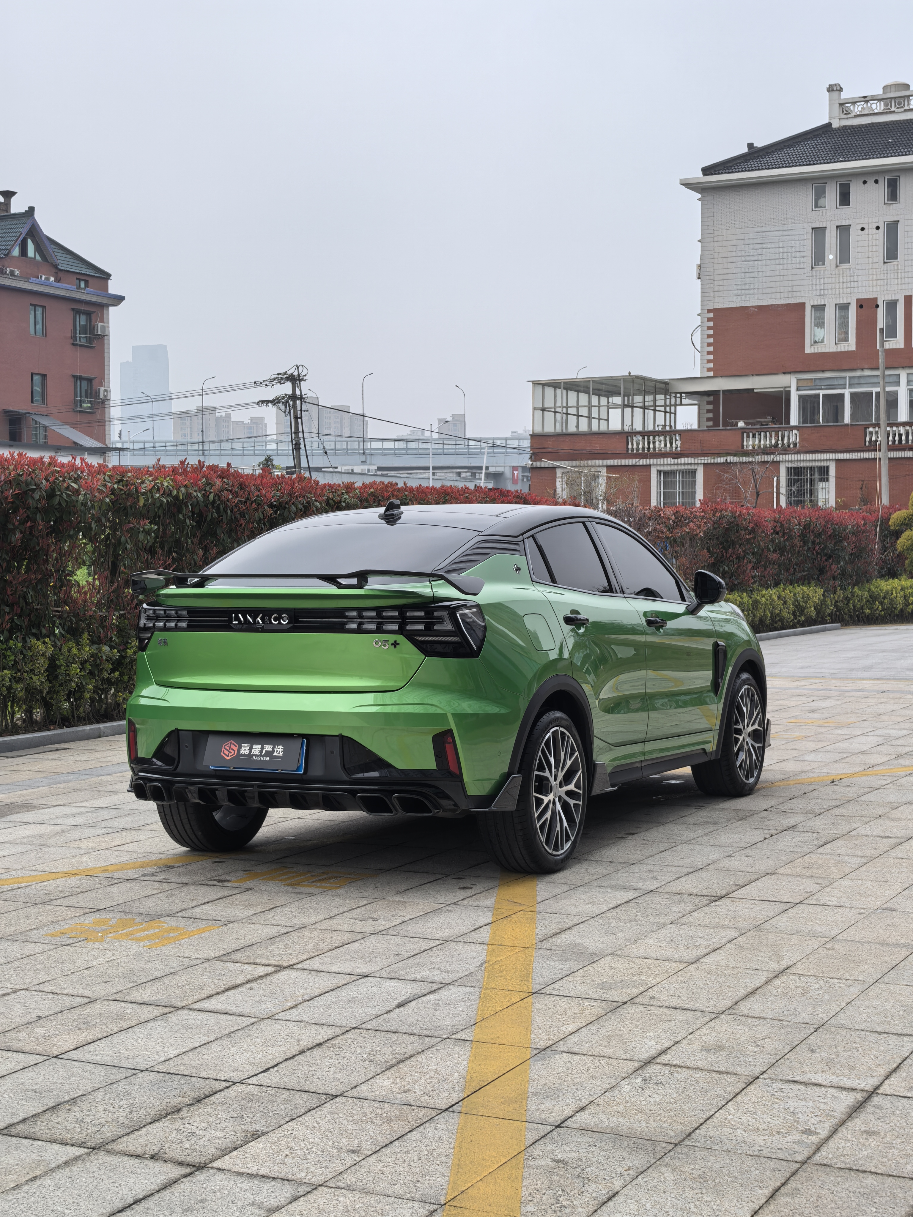 Lynk & Co 05 2022 car image #10