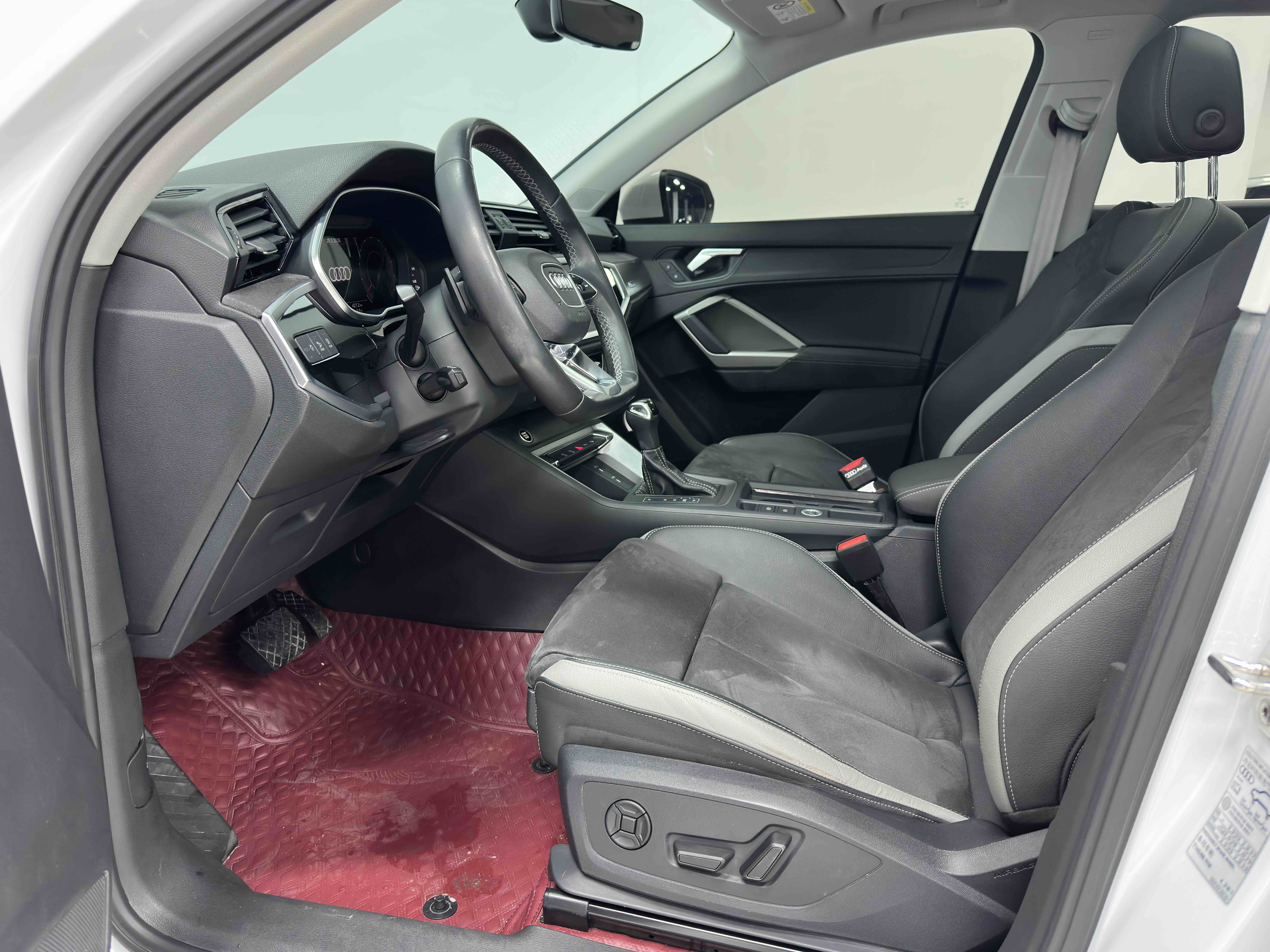 Audi Q3 2023 #10 Audi Q3 2023 car image #10