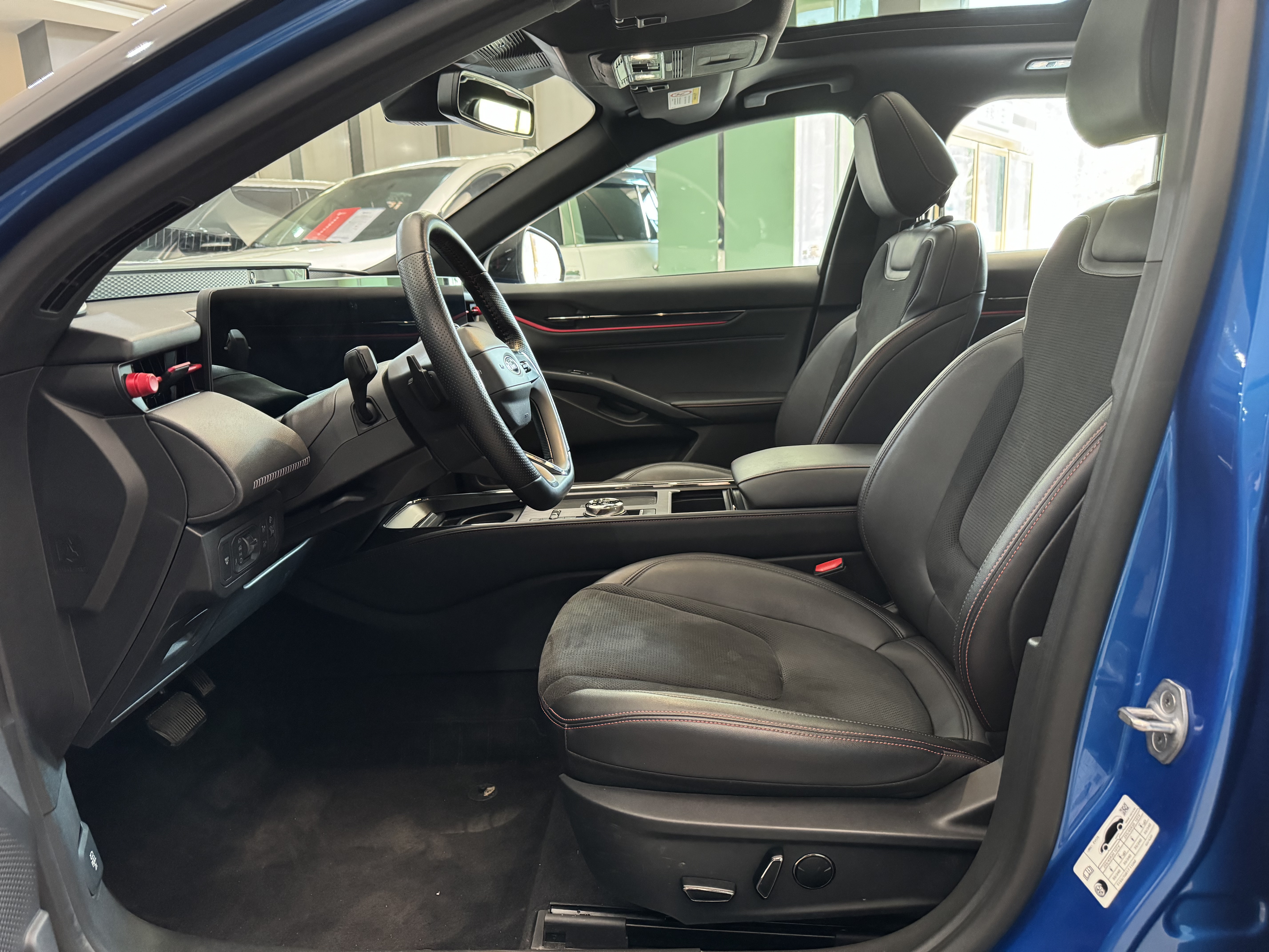 Ford Evos 2022 car image #10