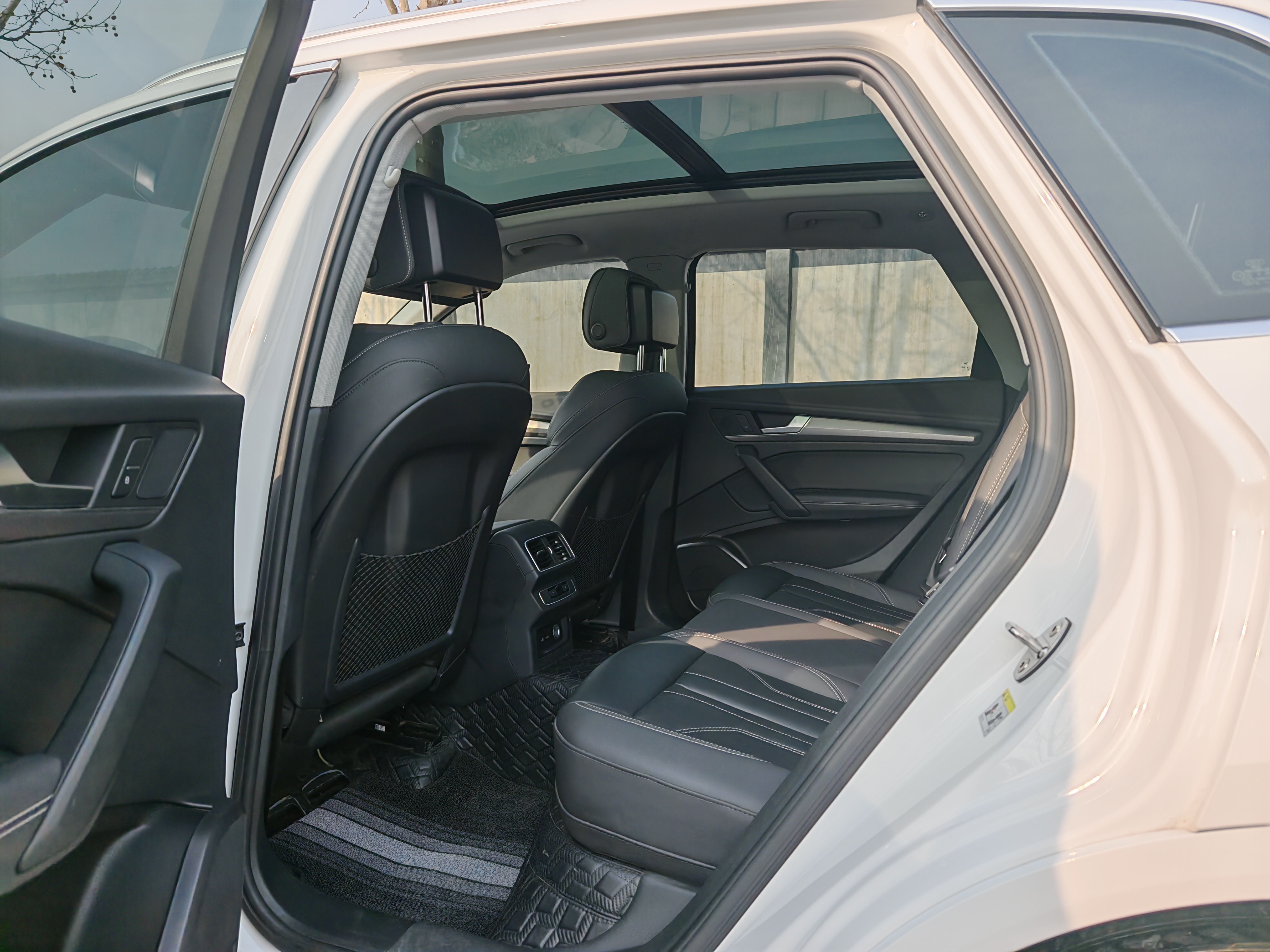 Audi Q5L 2022 car image #10