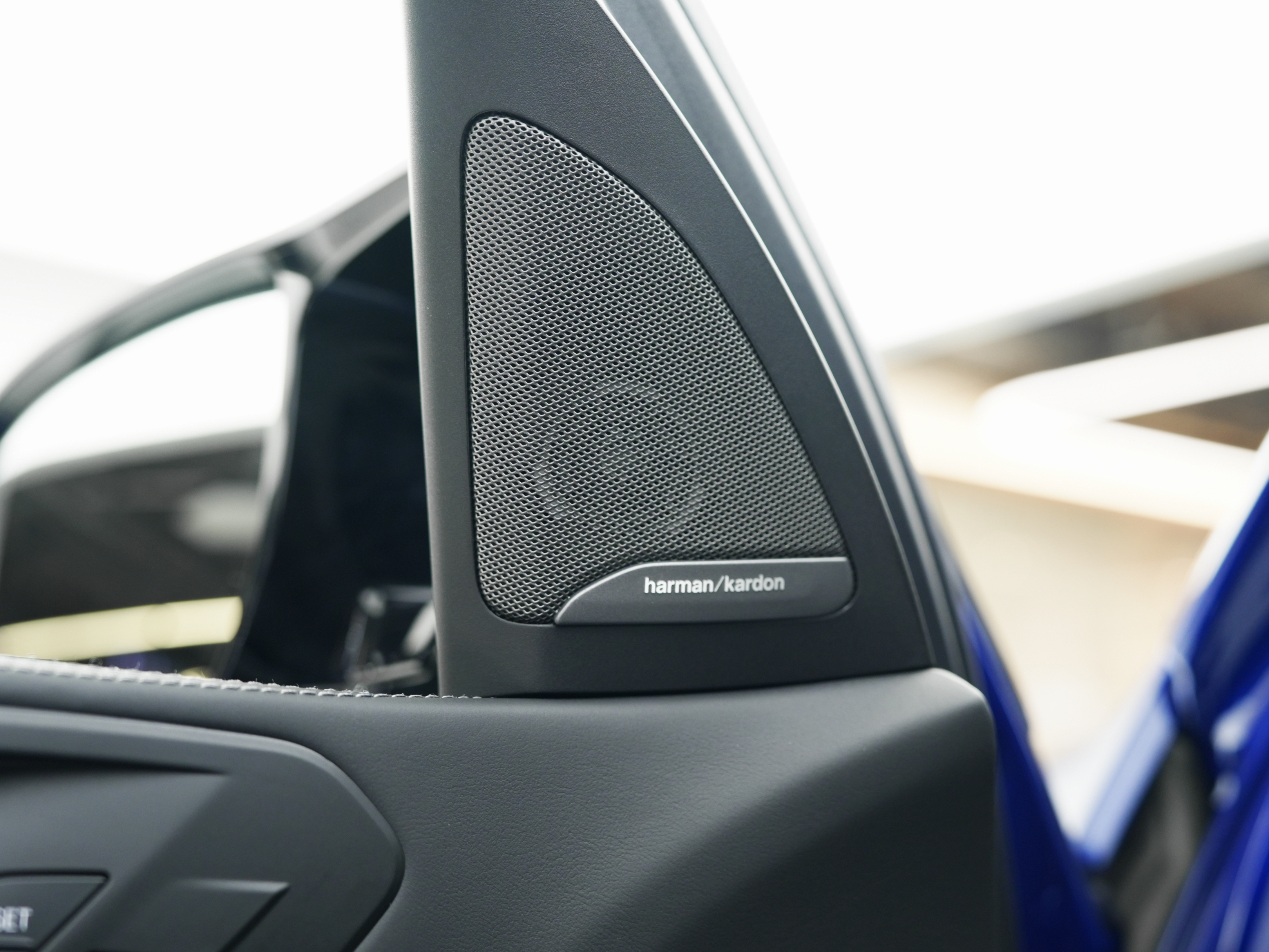 BMW X5 M 2023 immagine di auto #10