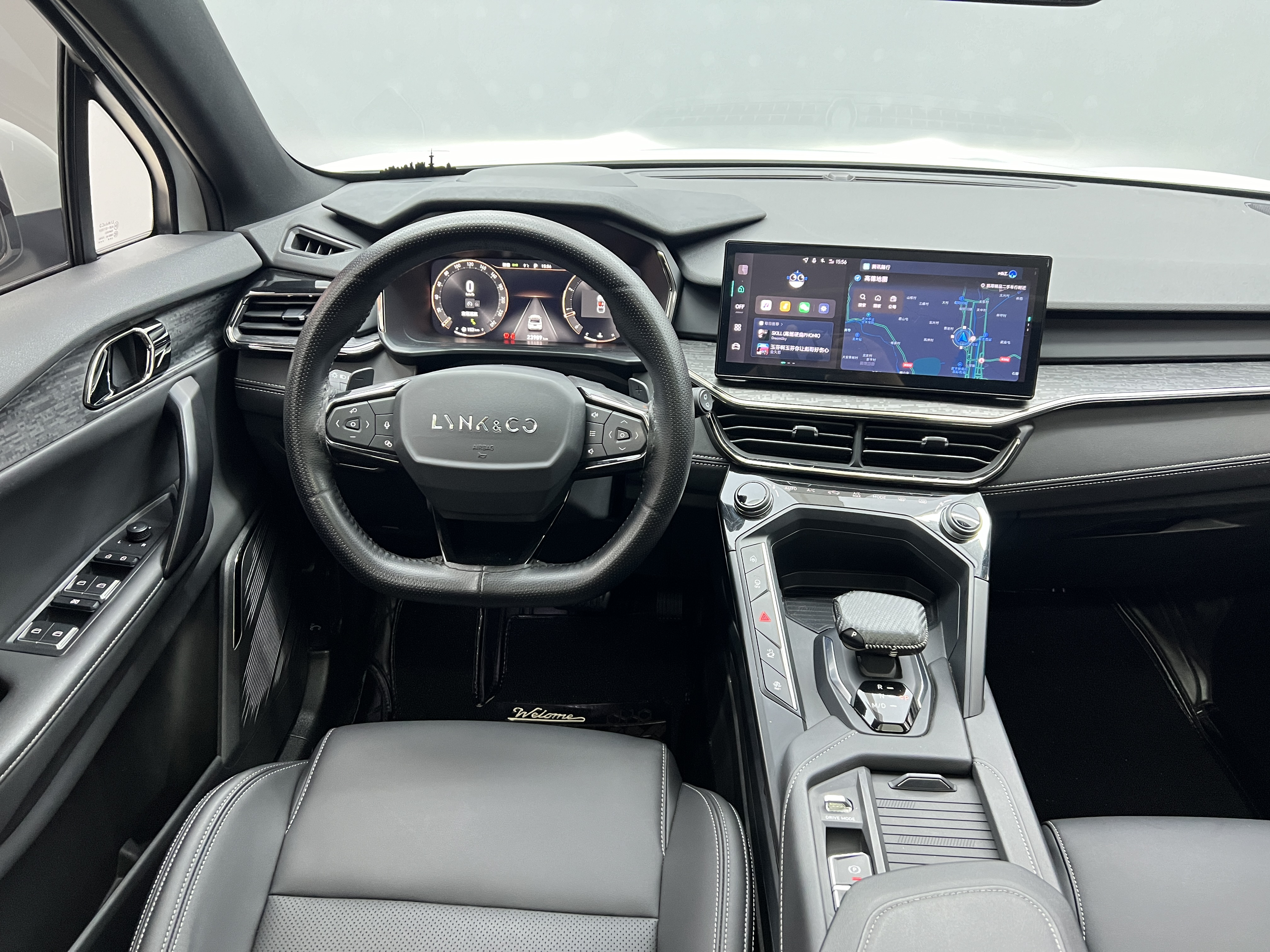Lynk & Co 06 2023 car image #10