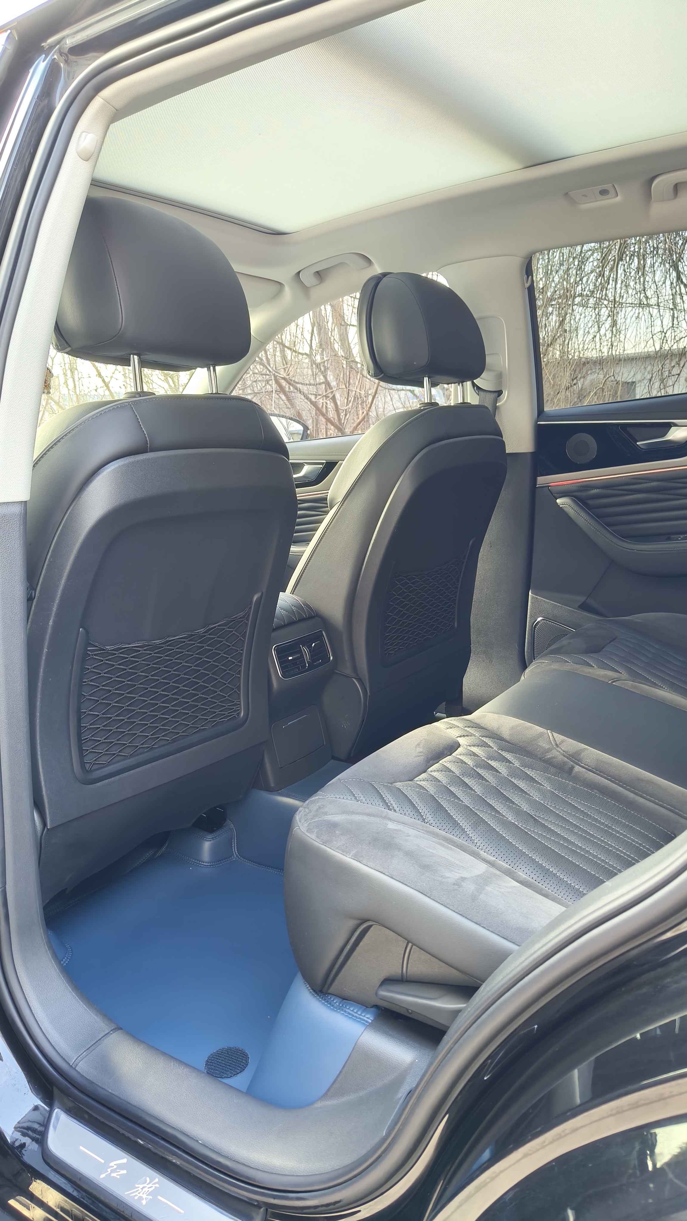 HongQi HS5 2023 car image #10