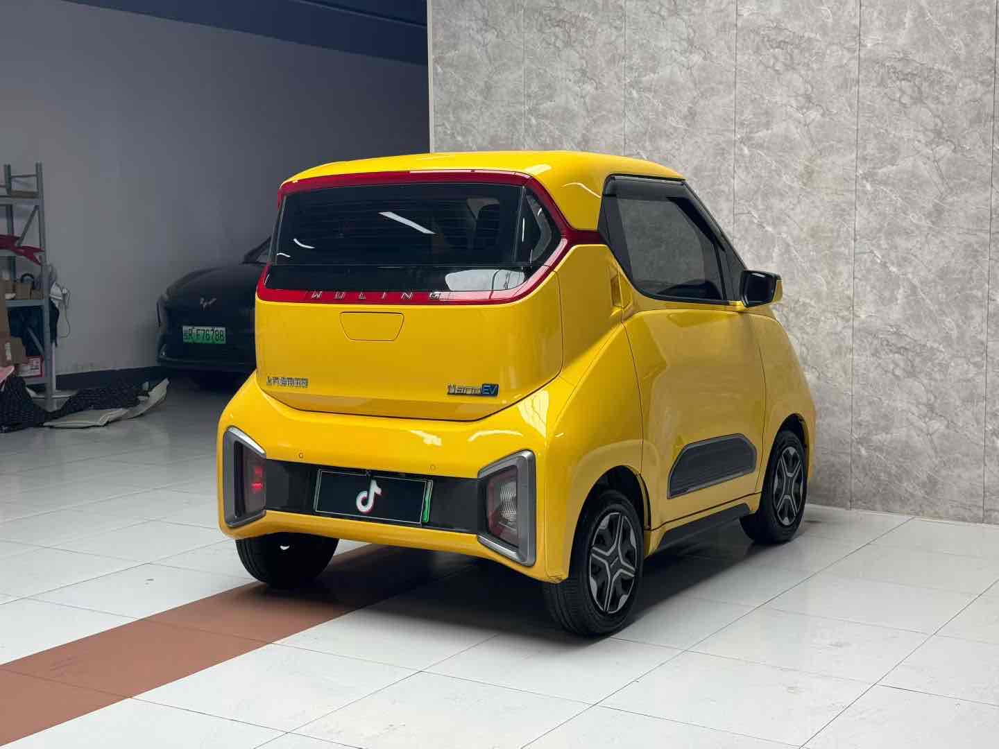 Wuling Nano EV 2022 #10 Wuling Nano EV 2022 car image #10