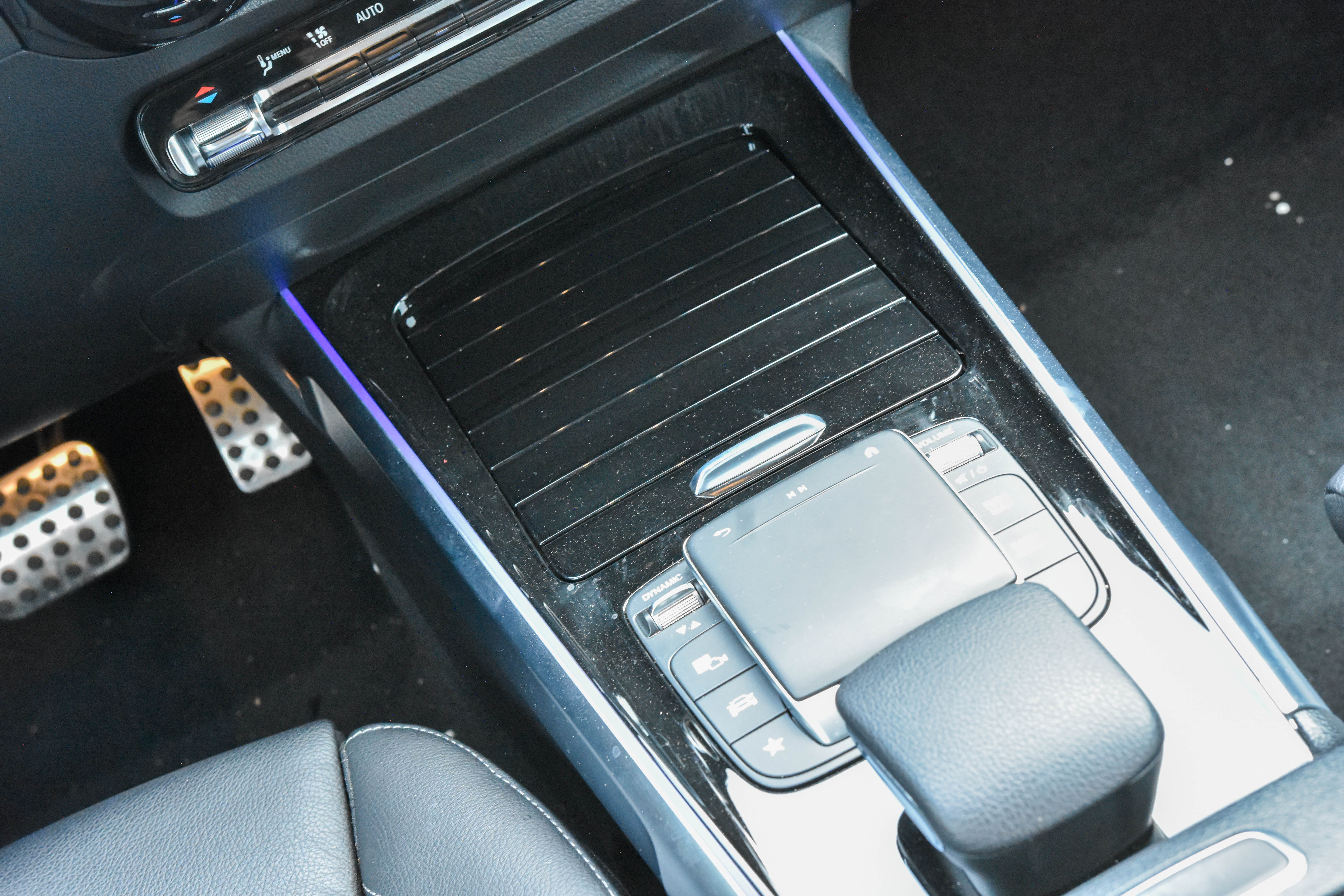 Mercedes-Benz EQB Class 2025 #10 Mercedes-Benz EQB Class 2025 car image #10