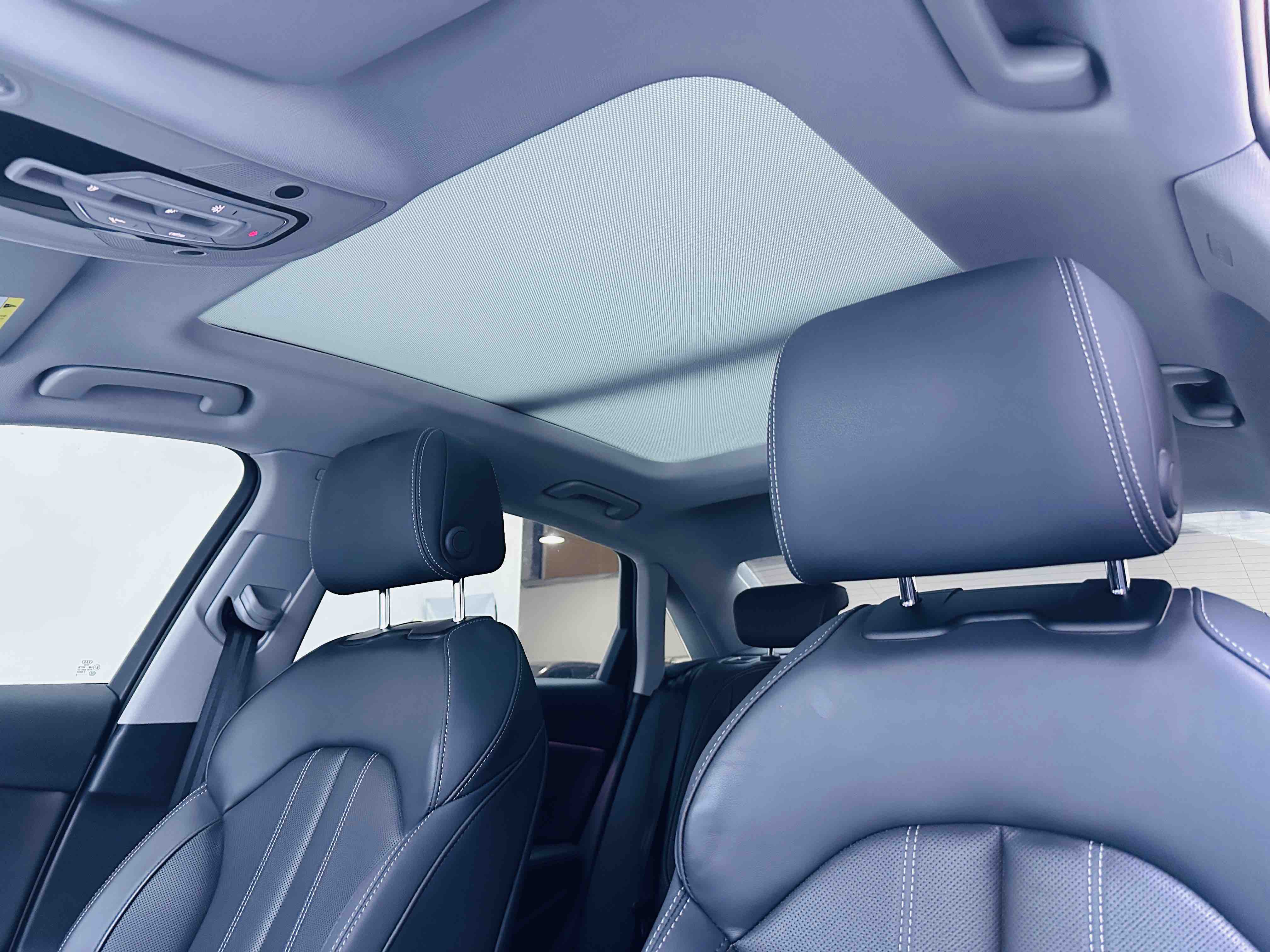 Audi A4L 2022 immagine di auto #10