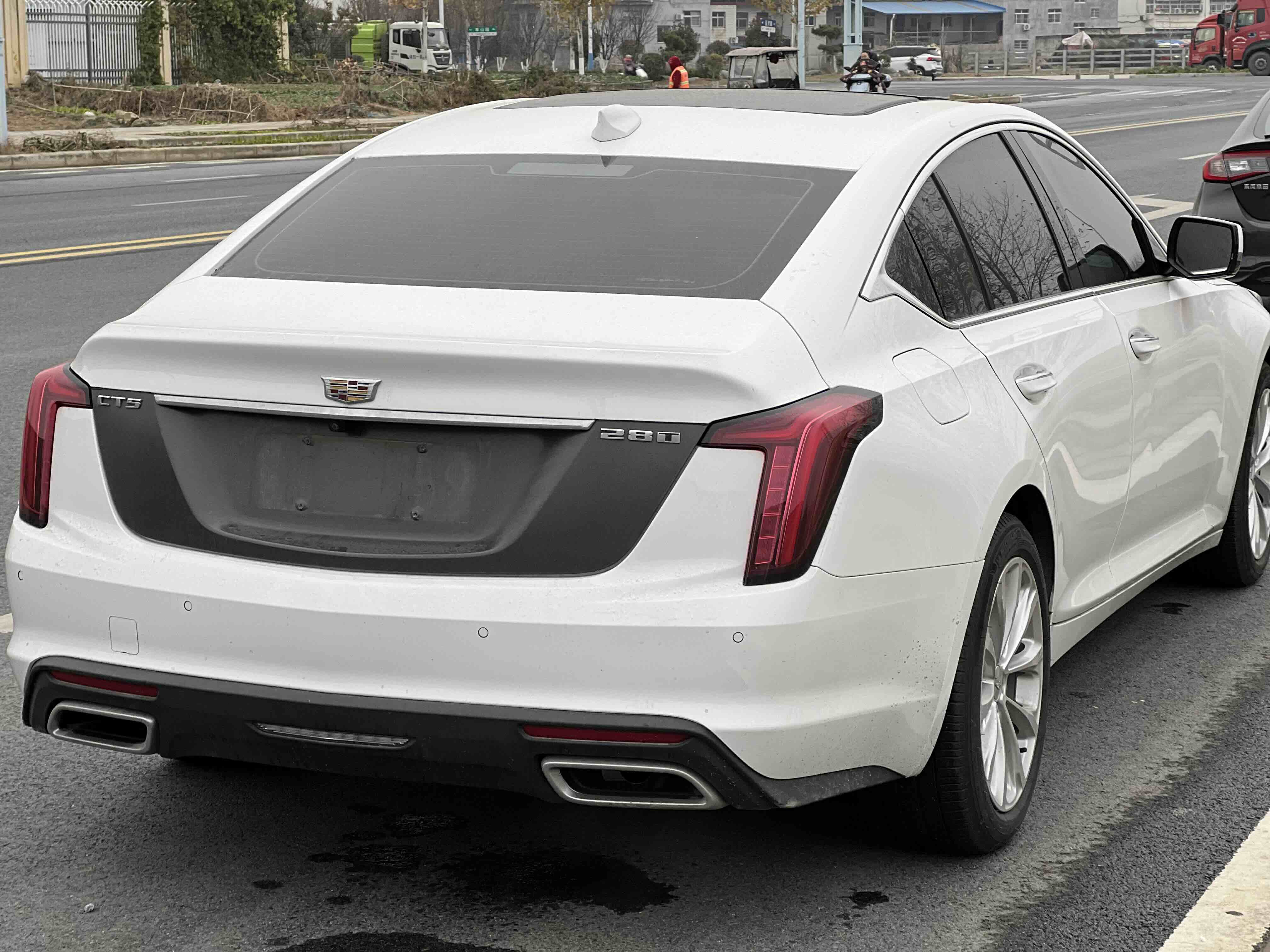 2023 car image #10
