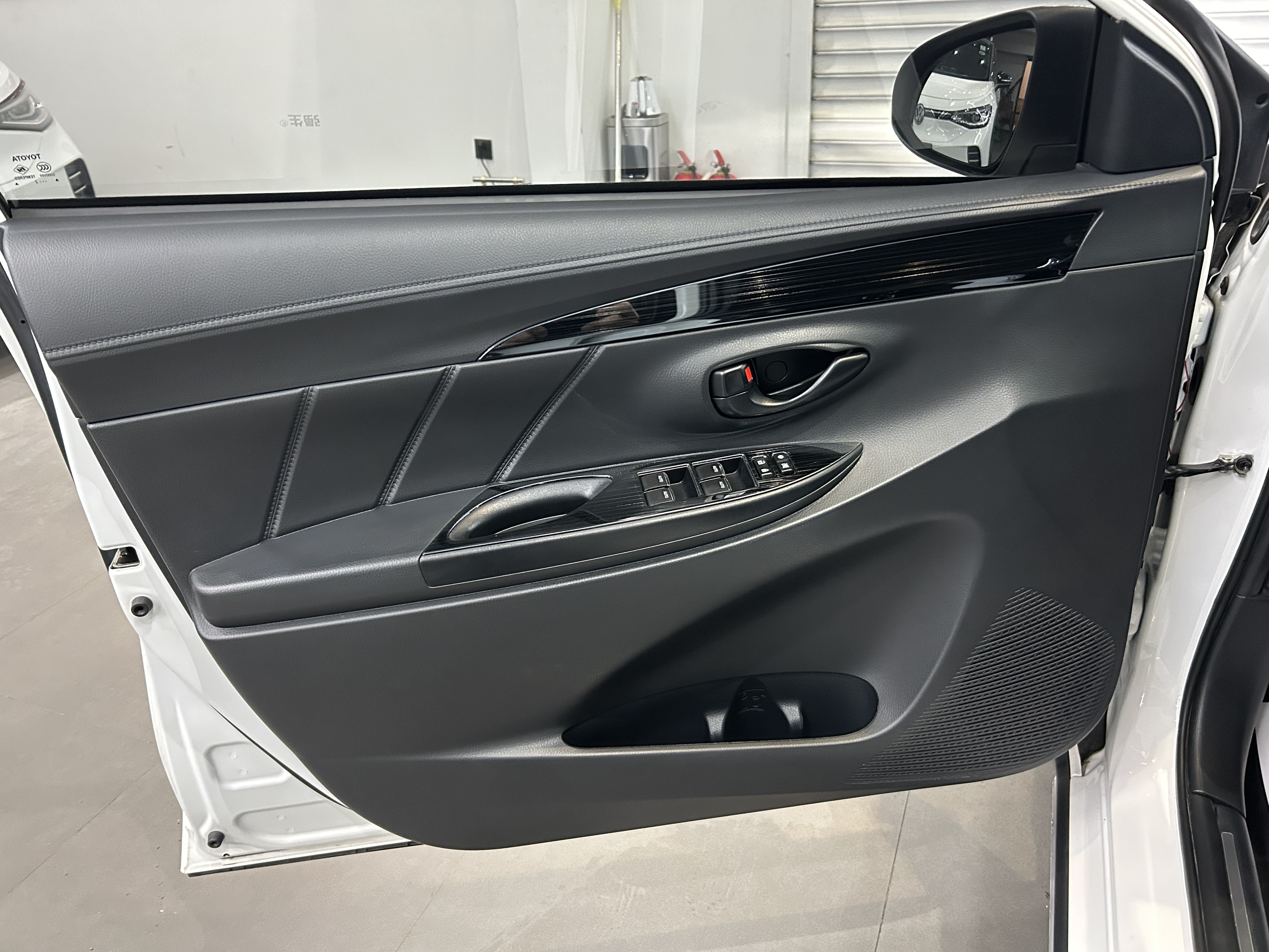 Yaris L Zhixuan 2022 car image #10