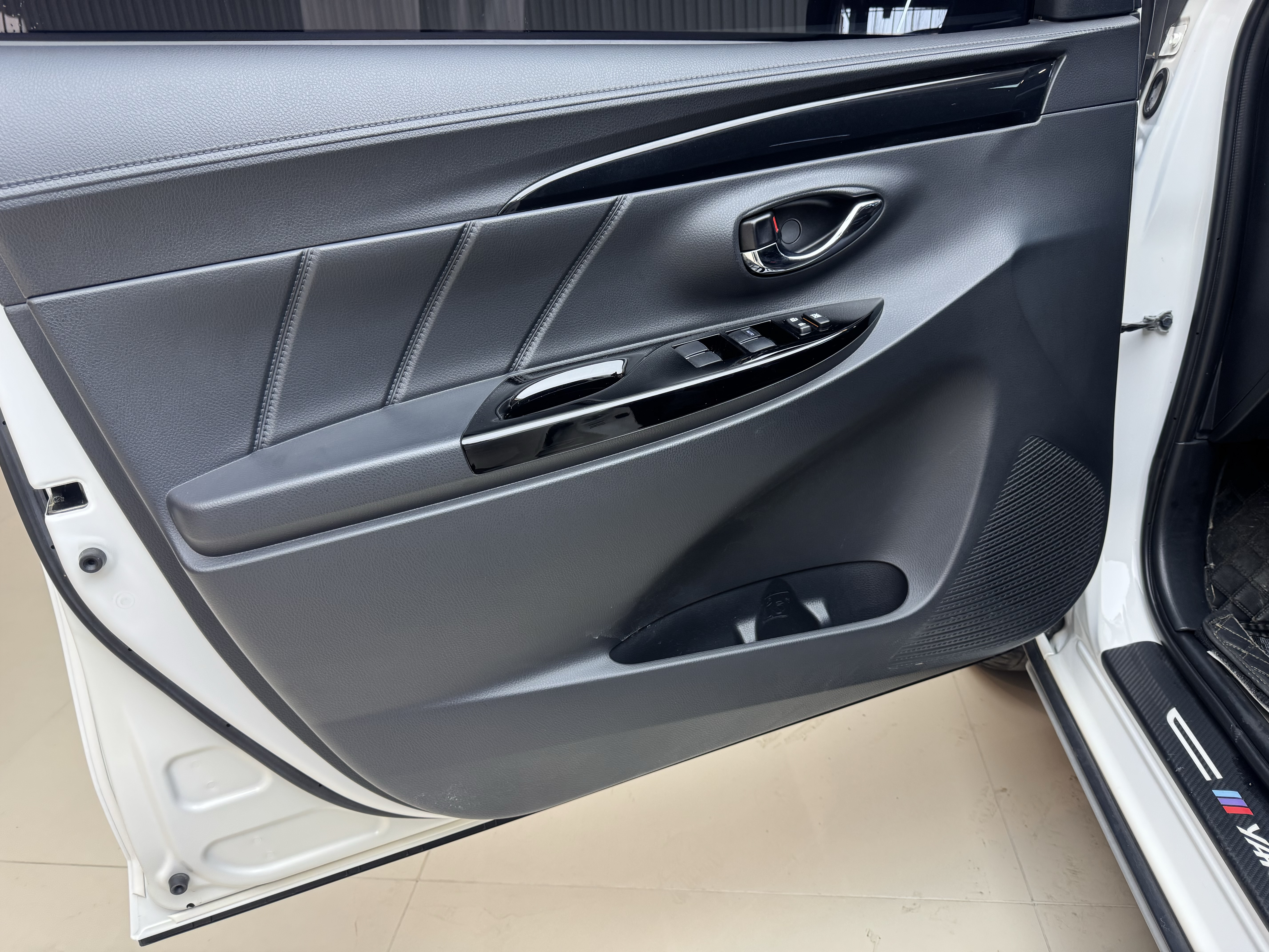 Yaris L Zhixuan 2022 car image #10