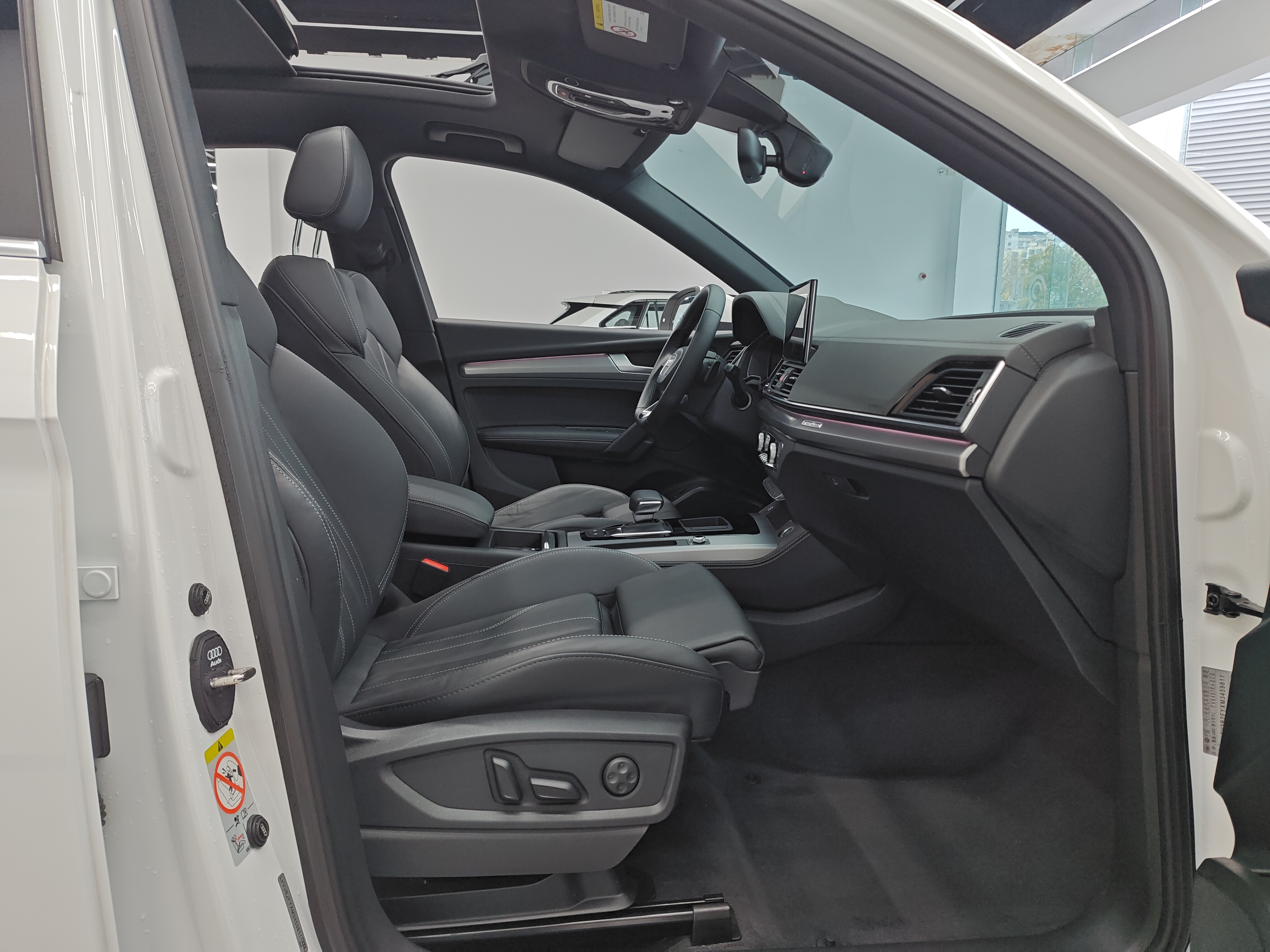 Audi Q5L Sportback 2022 car image #10