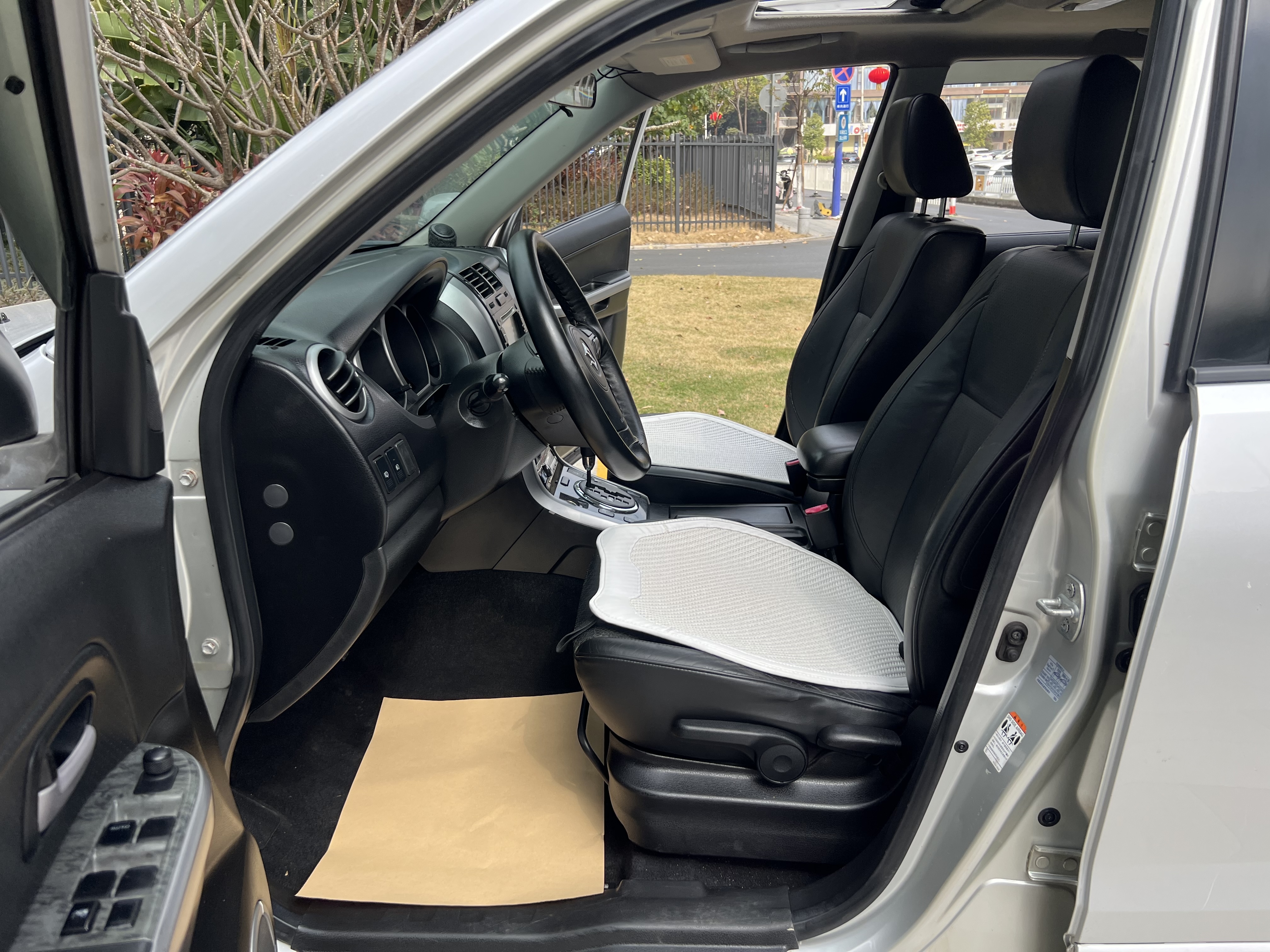 铃木 超级维特拉 2009 汽车图片 #10