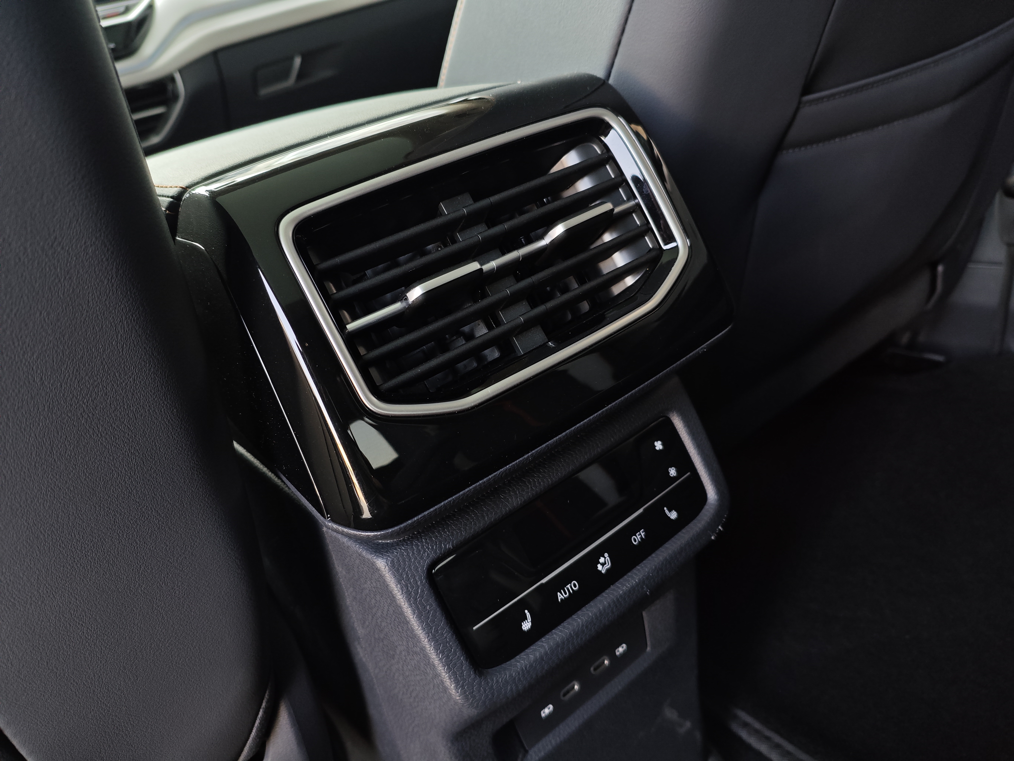 Volkswagen ID.6 Crozz 2022 #10 Volkswagen ID.6 Crozz 2022 immagine di auto #10