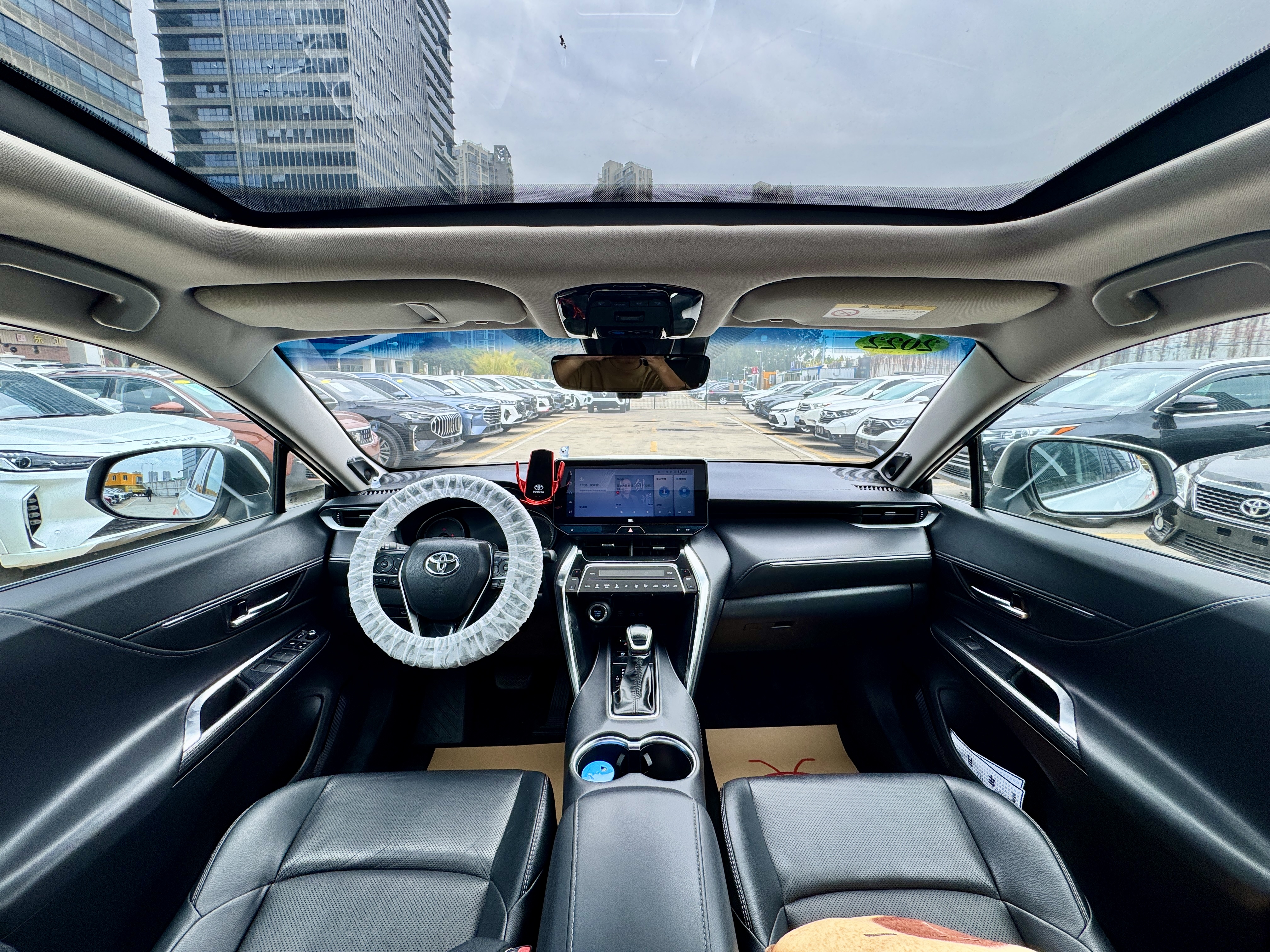 Toyota Venza 2023 car image #10