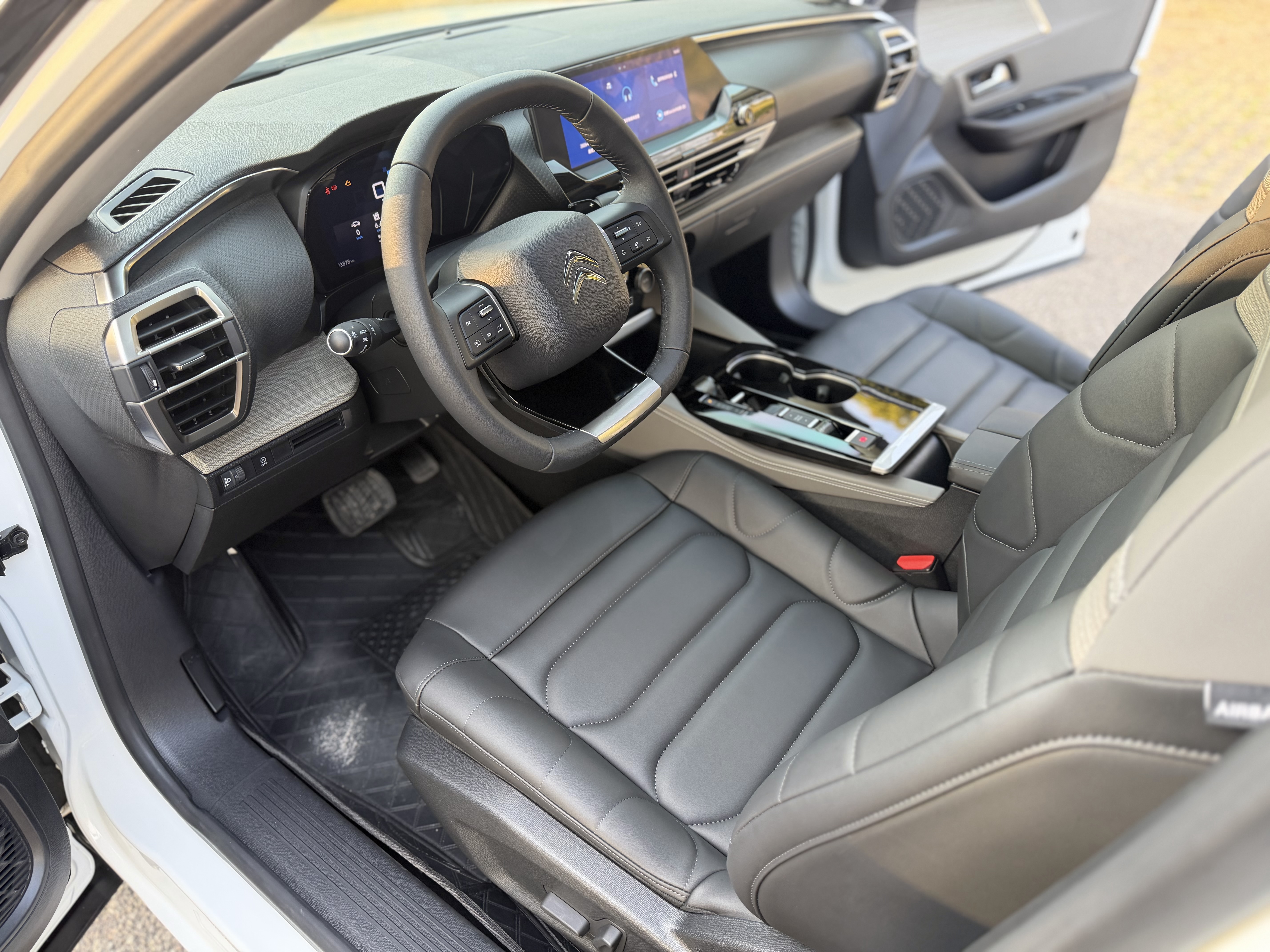 Citroen C5 X 2022 #10 Citroen C5 X 2022 صورة سيارة #10