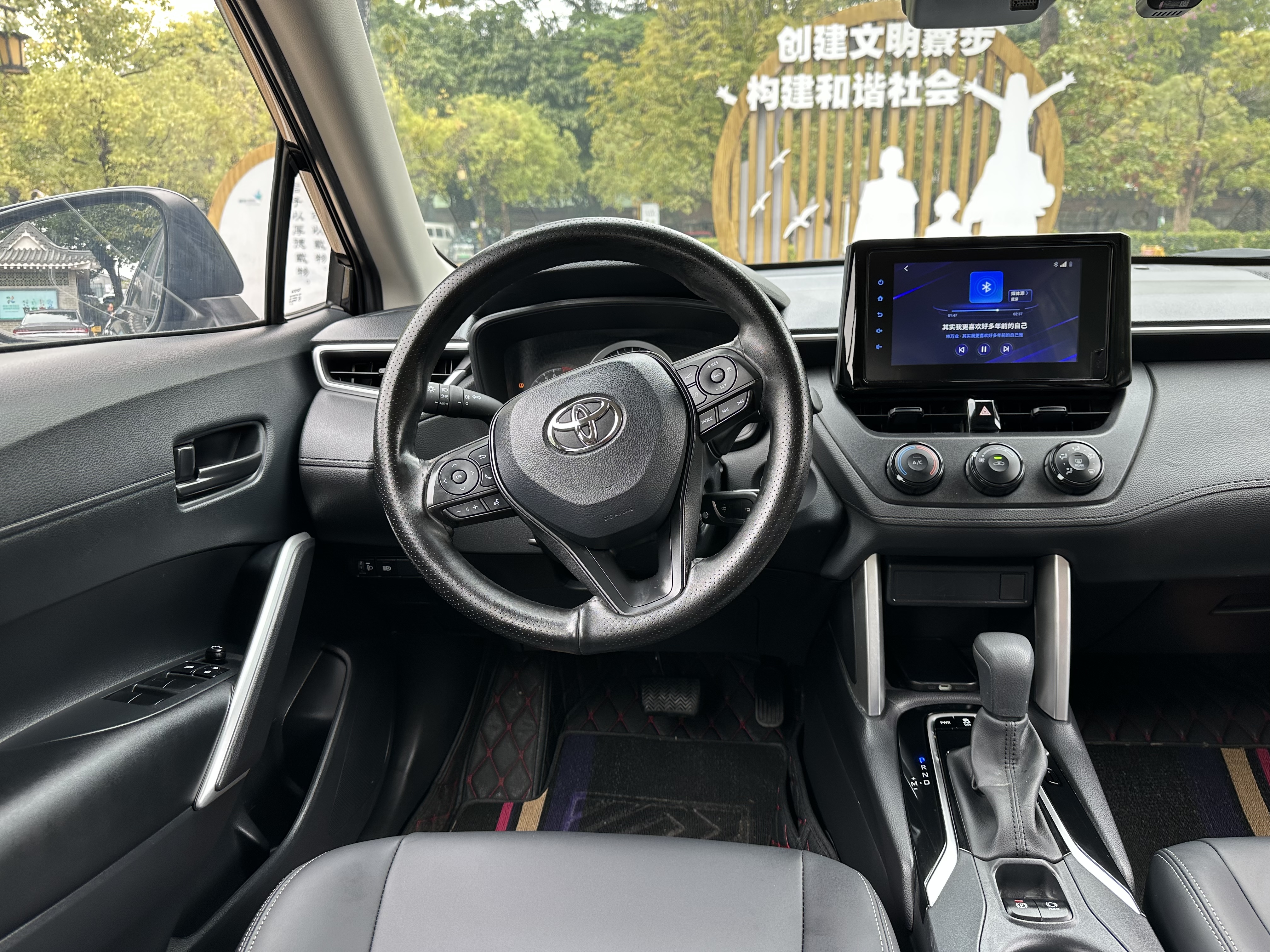 Toyota Corolla Cross 2022 #10 Toyota Corolla Cross 2022 car image #10