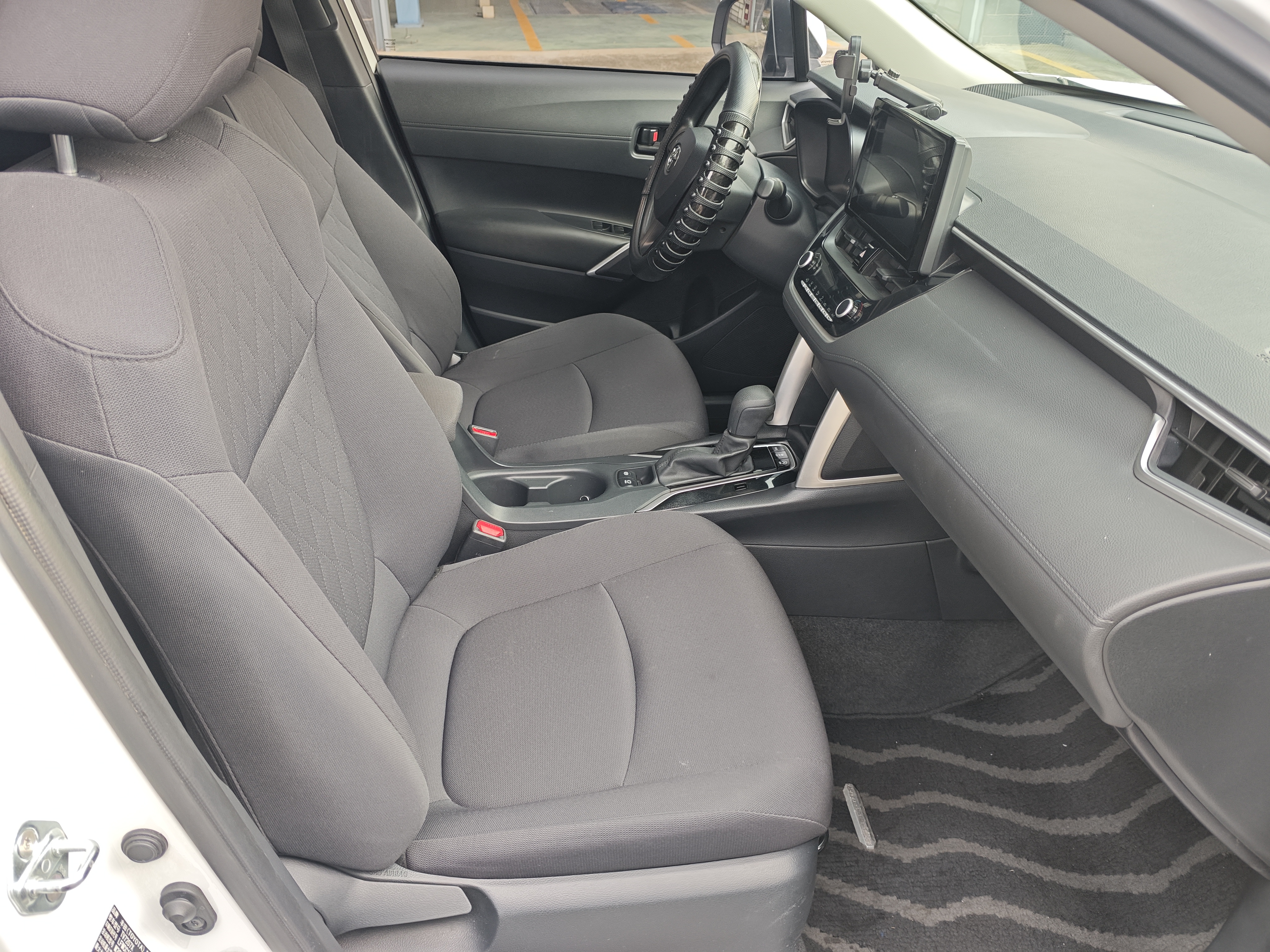 Toyota Corolla Cross 2022 car image #10