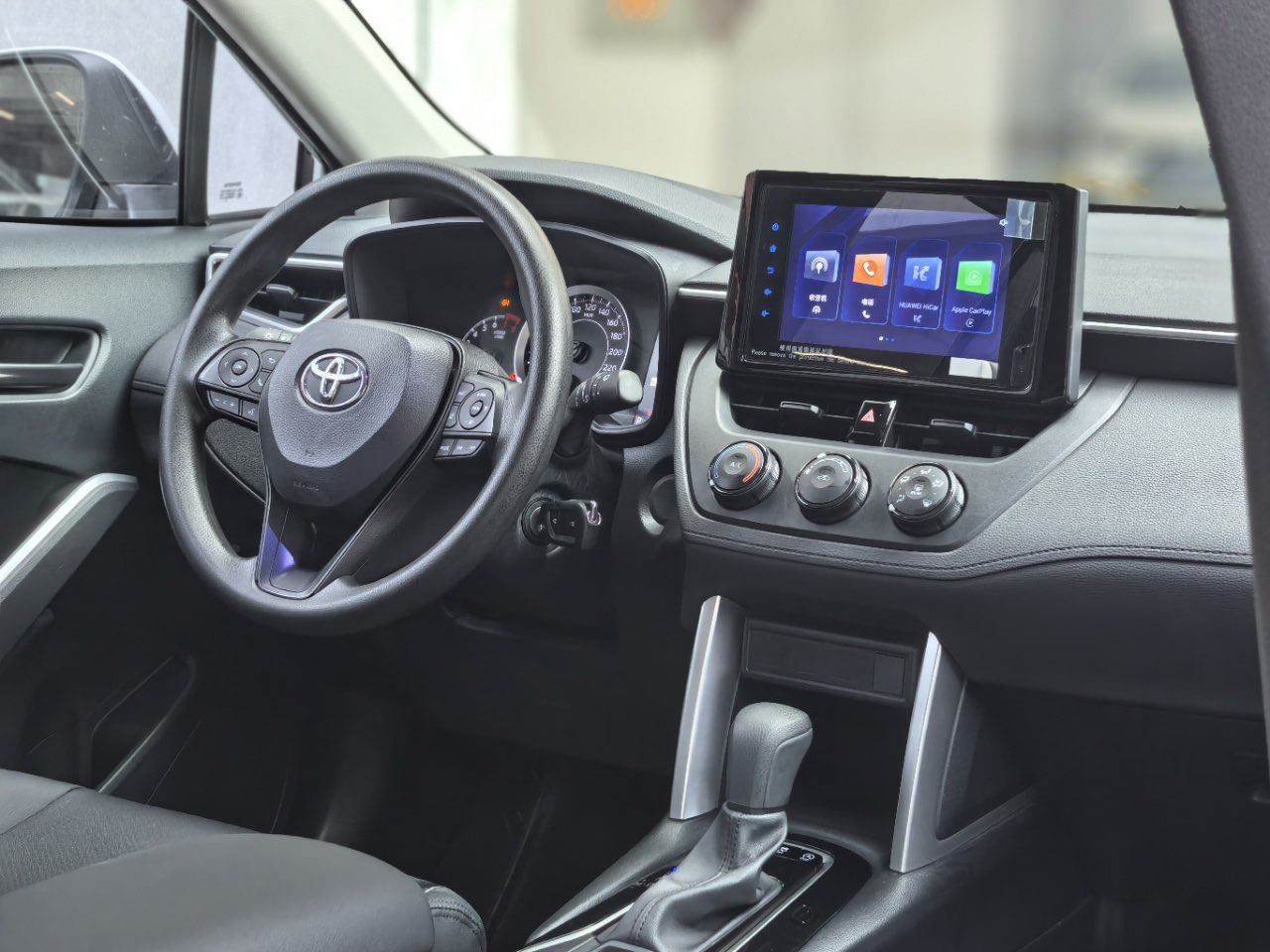 Toyota Corolla Cross 2023 #10 Toyota Corolla Cross 2023 car image #10