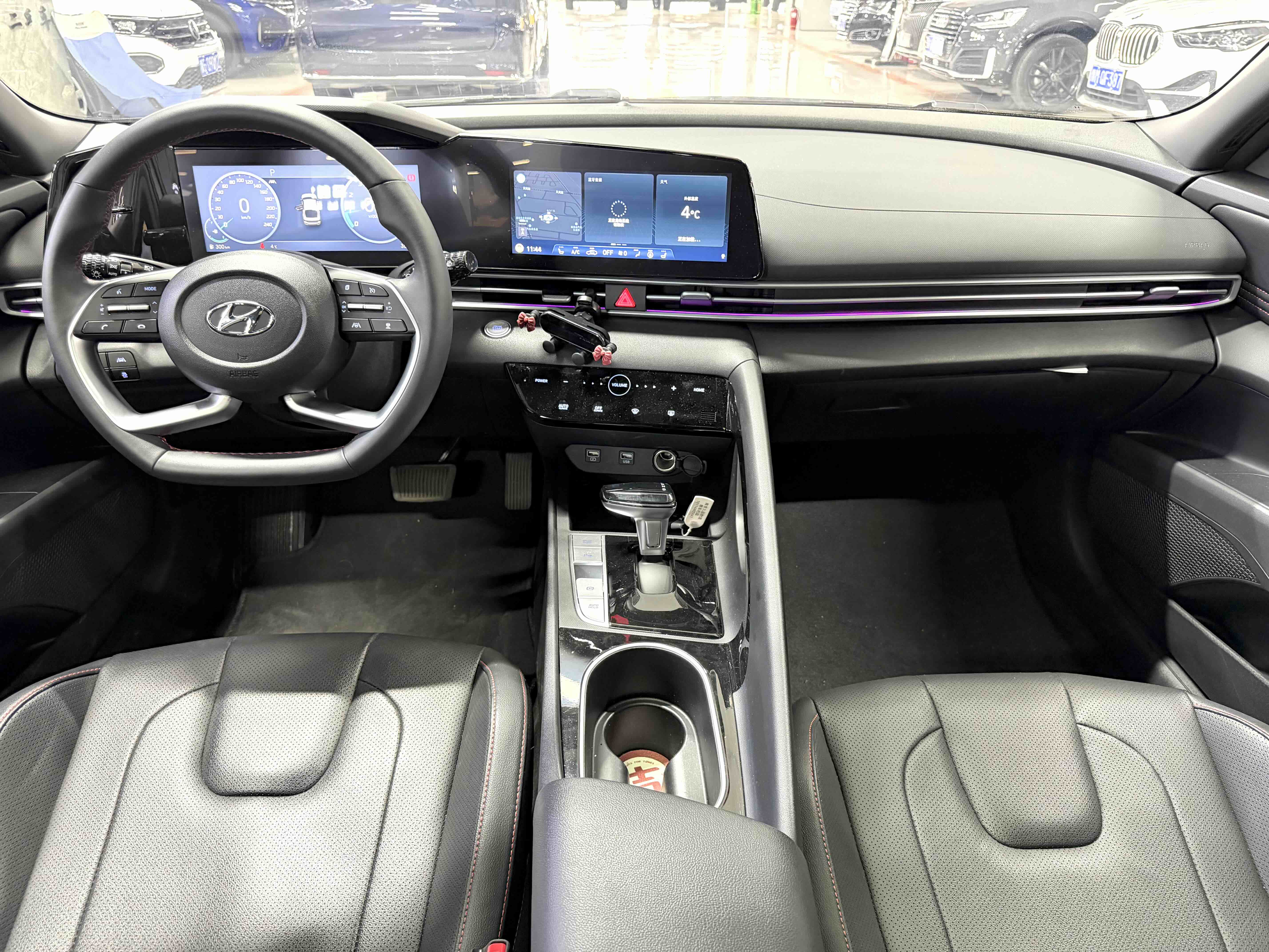 Hyundai Elantra 2023 car image #10