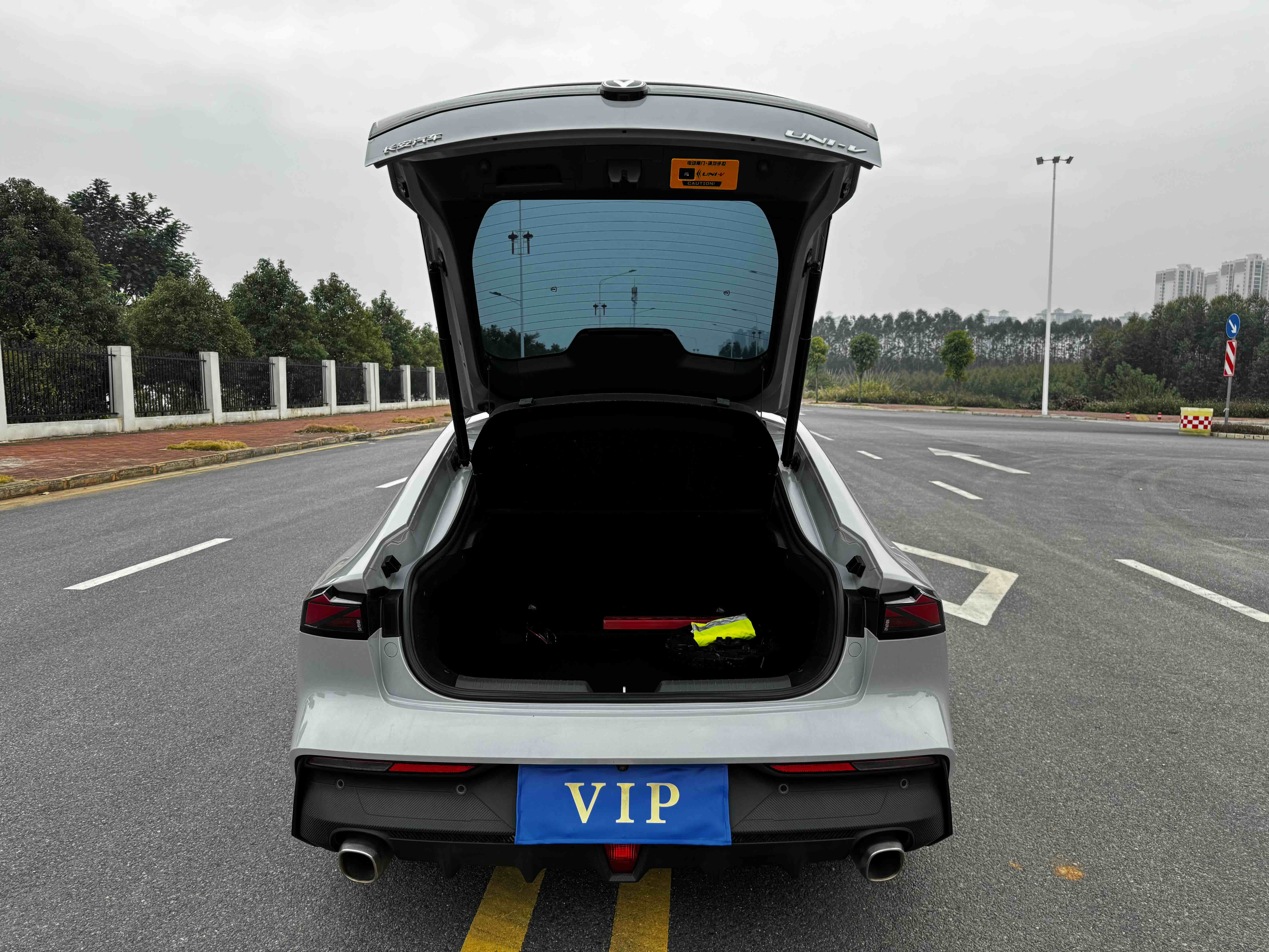 Changan UNI-V 2022 car image #10