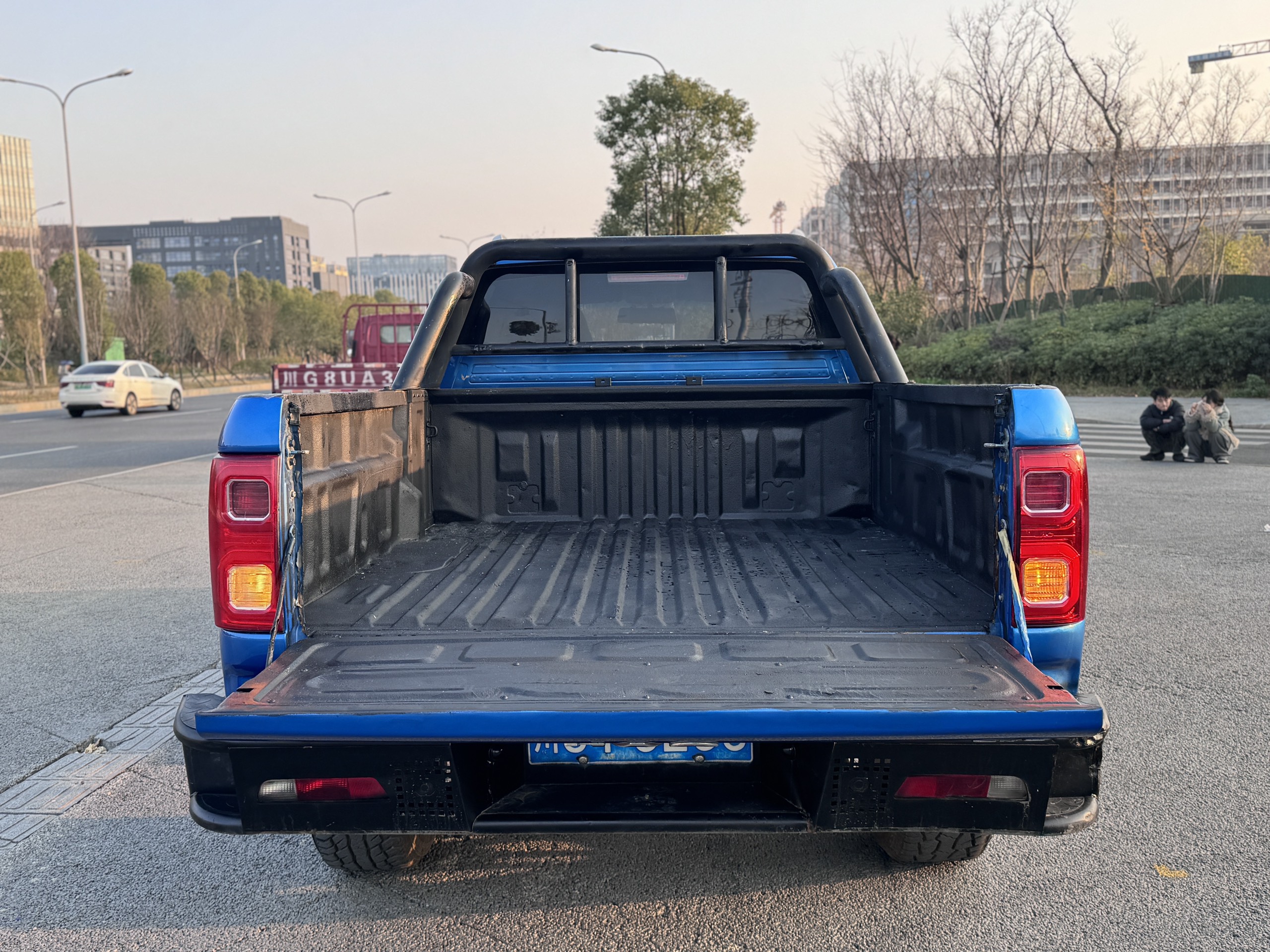 JAC 2023 car image #10