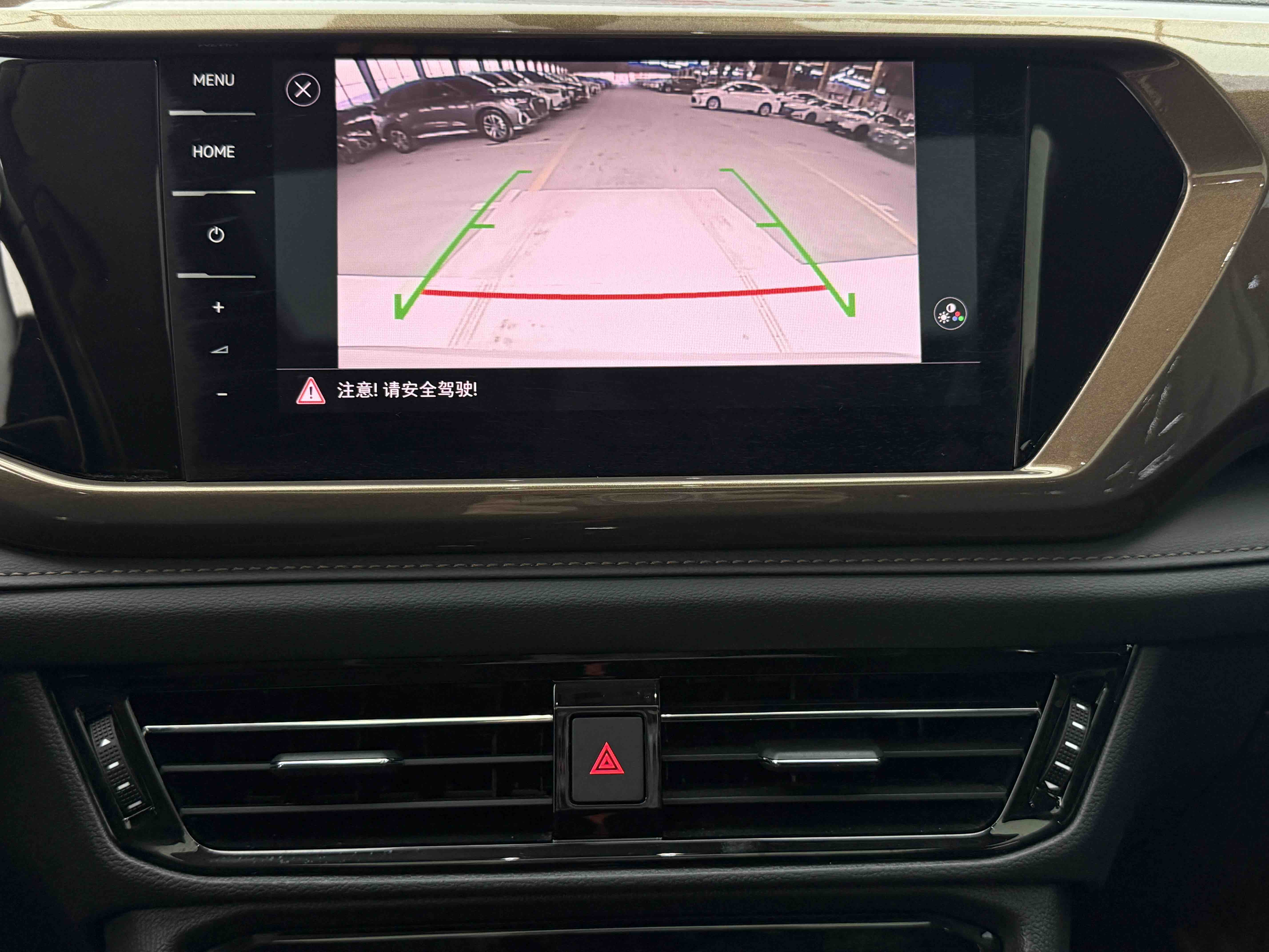 Volkswagen Tharu 2022 immagine di auto #10