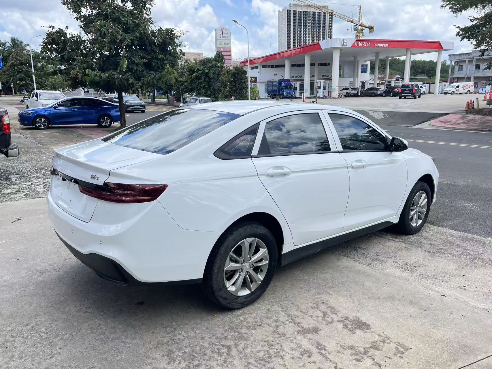 Livan Maple 60S 2022 imagen de coche #10