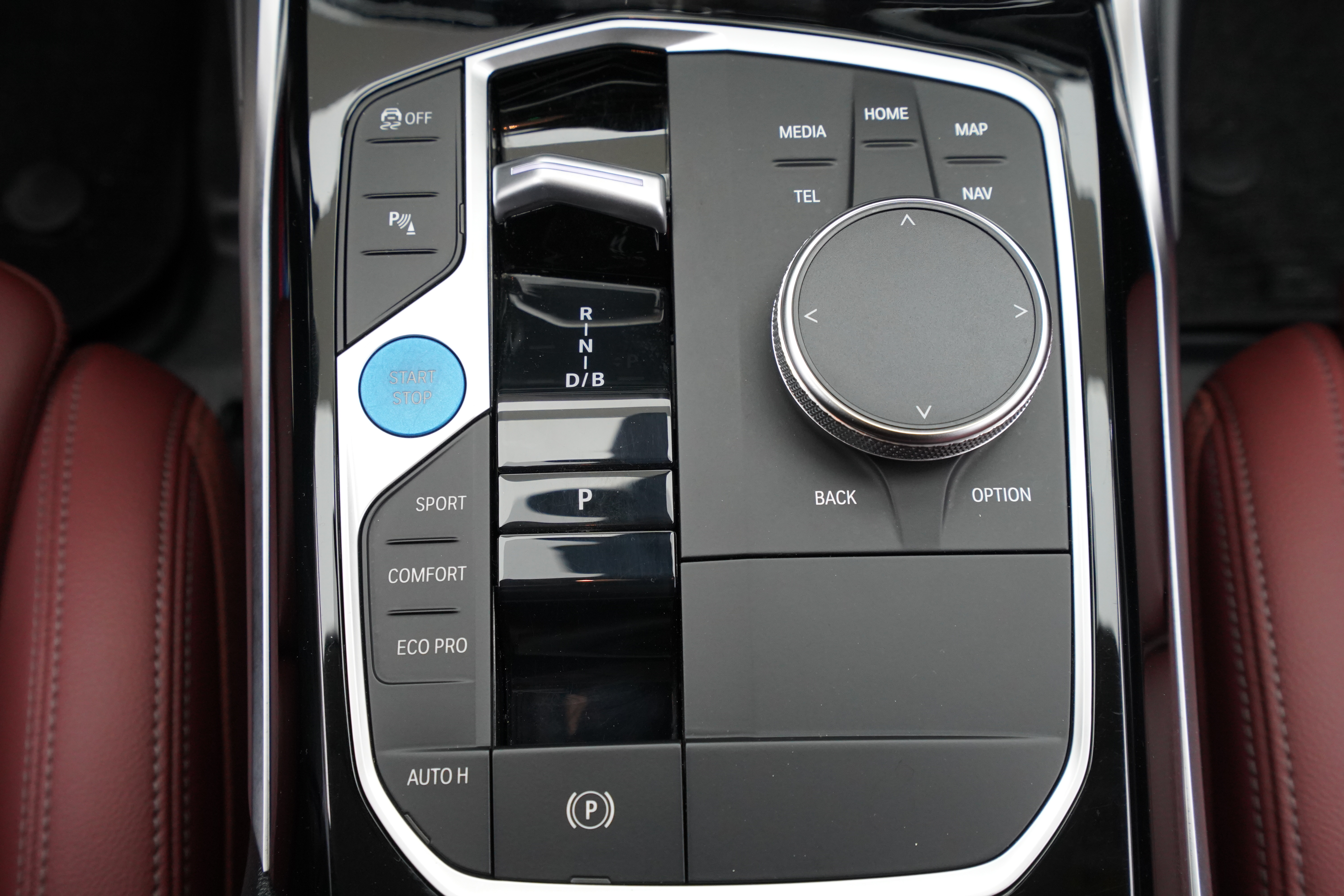 BMW i3 2022 immagine di auto #10