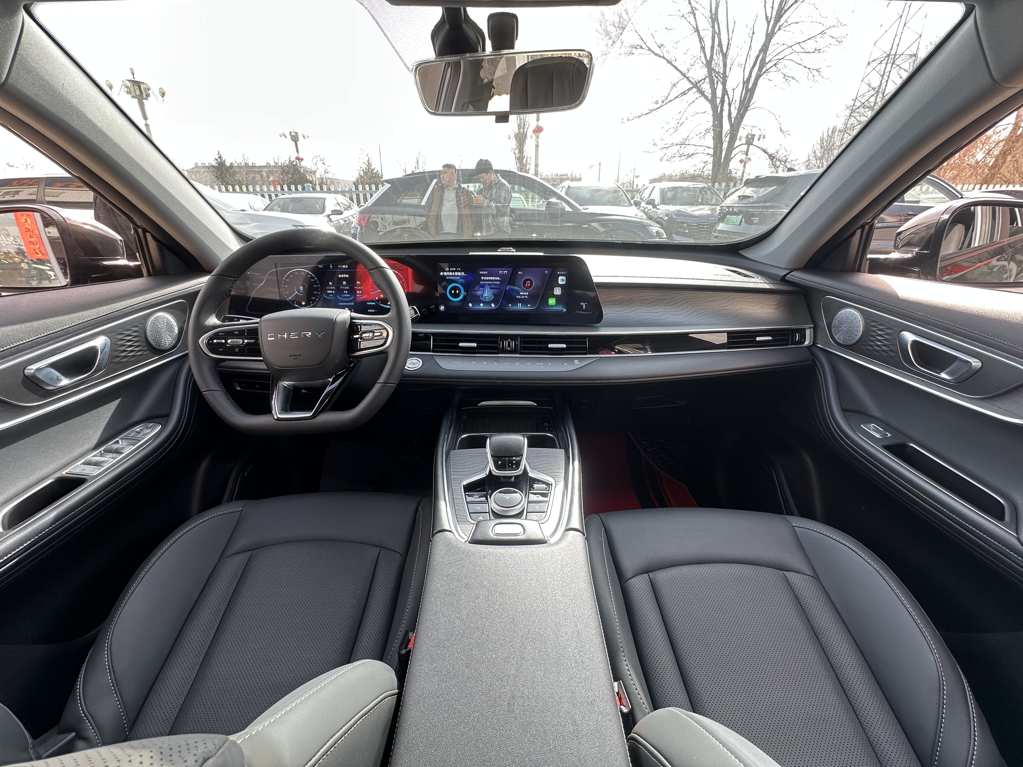 Tiggo 8 PRO 2023 car image #10